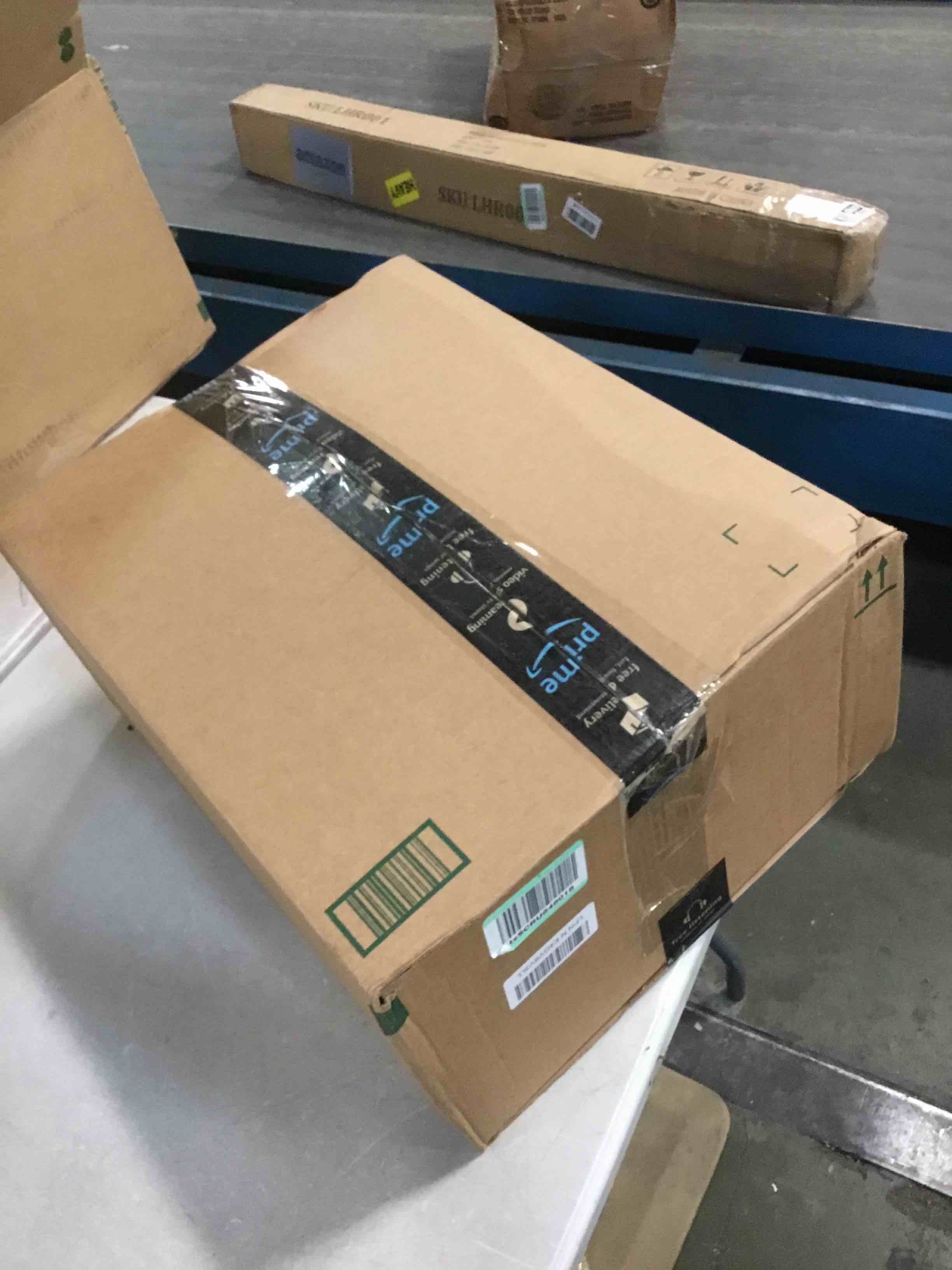 https://s3.amazonaws.com/lotting-images-prod/bidfta/PPE0361270_1728510748099.jpeg