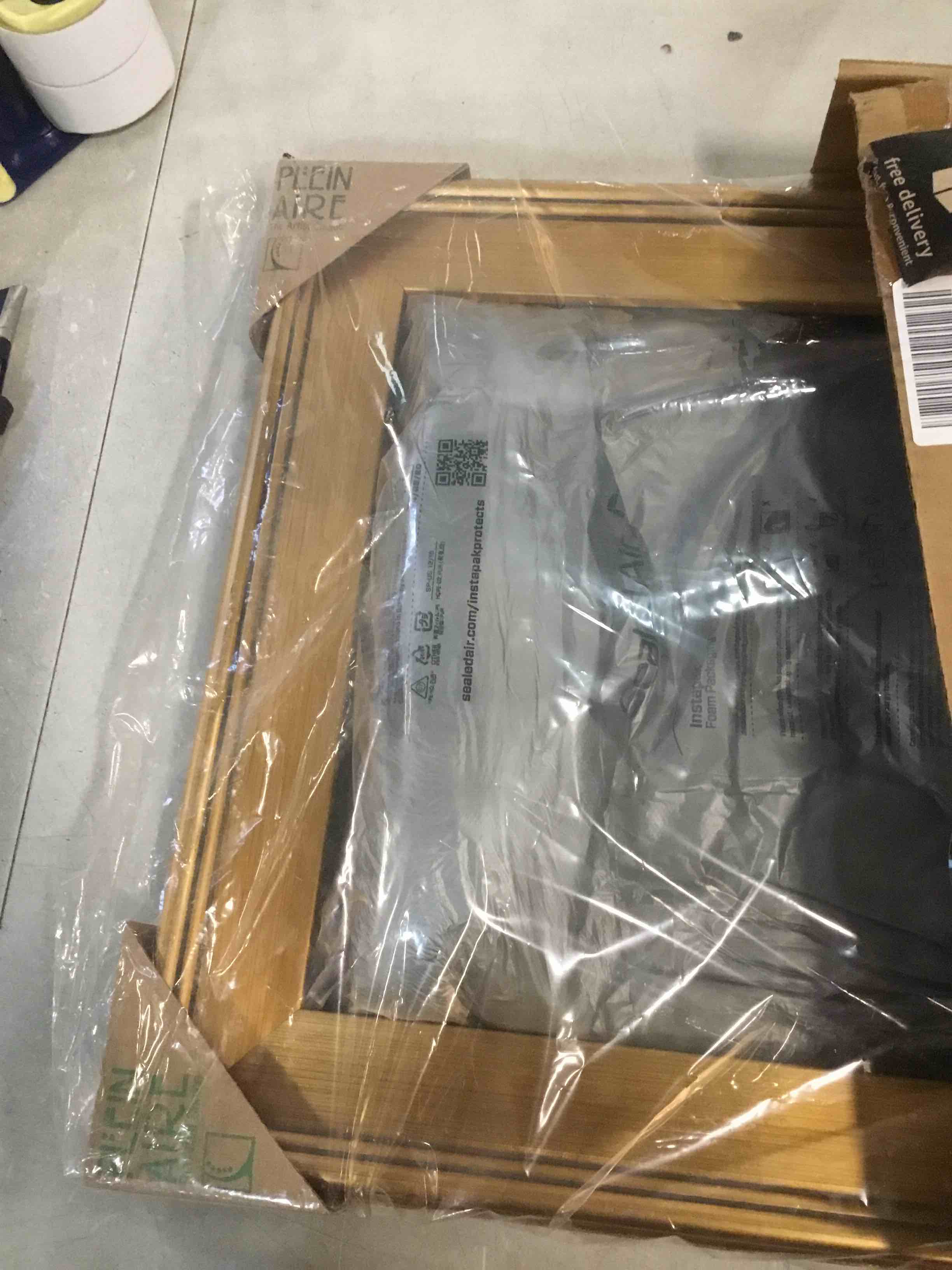 https://s3.amazonaws.com/lotting-images-prod/bidfta/PPE0361285_1728509331920.jpeg