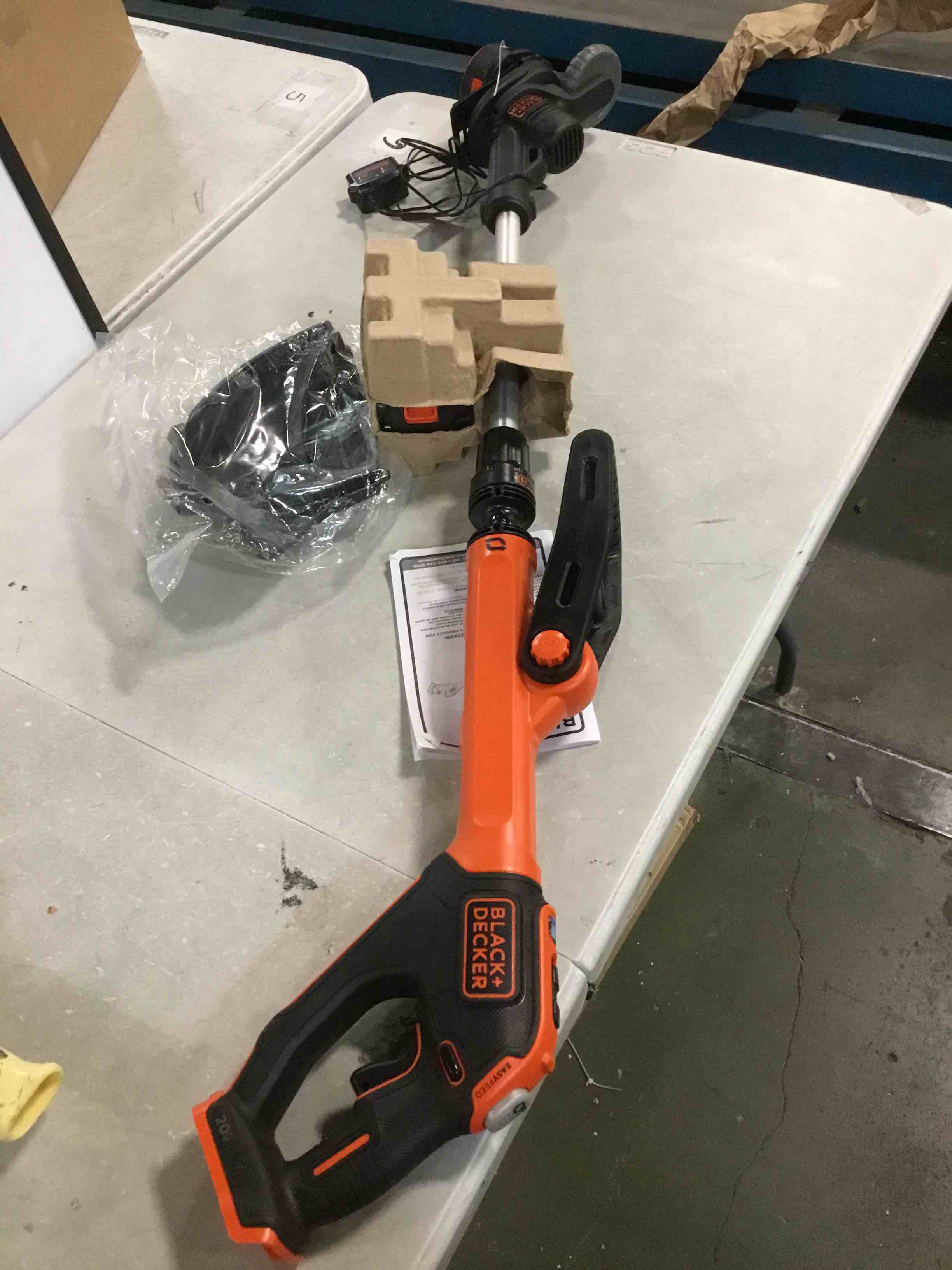 https://s3.amazonaws.com/lotting-images-prod/bidfta/PPE0361447_1728360816829.jpeg