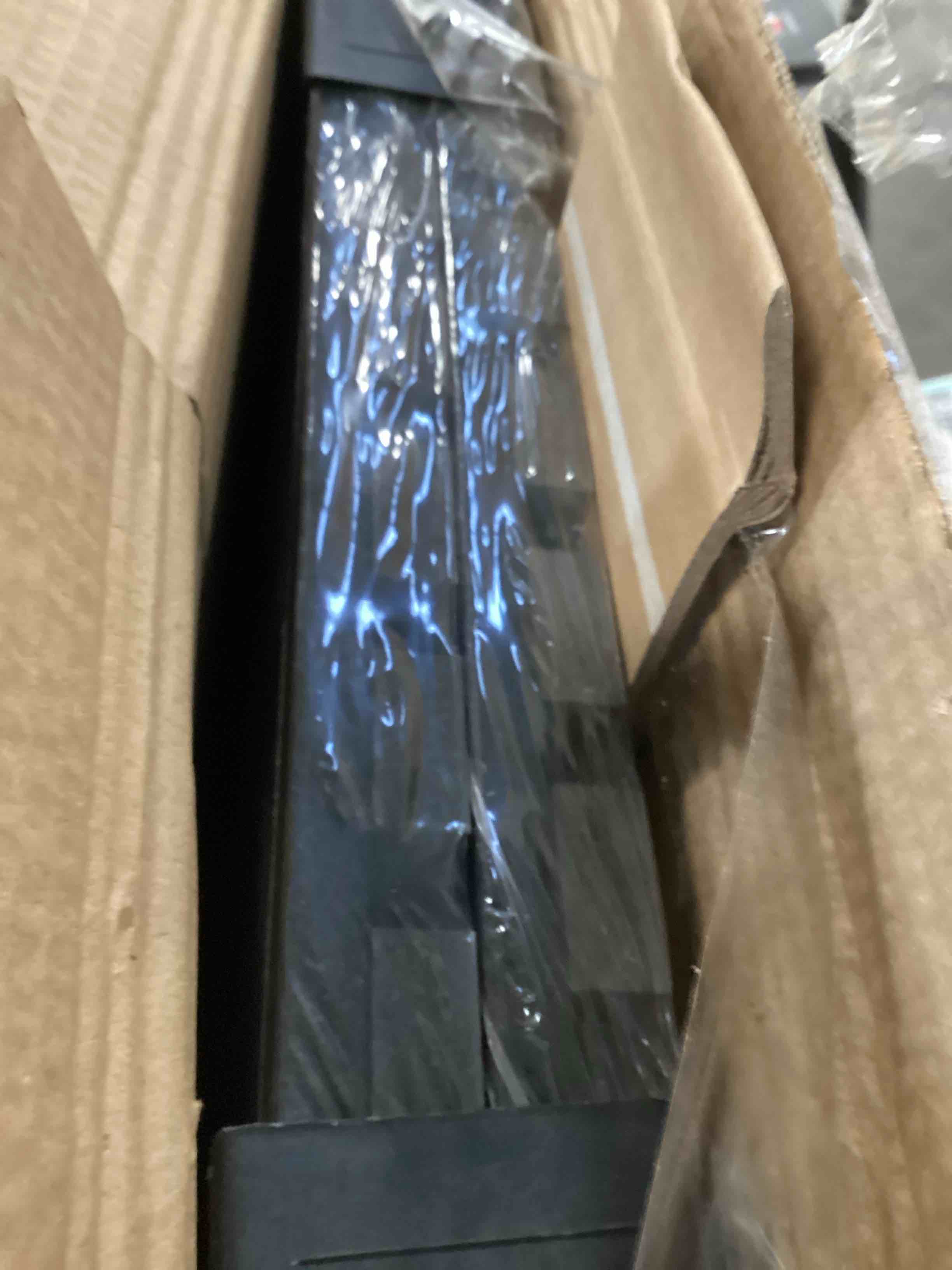 https://s3.amazonaws.com/lotting-images-prod/bidfta/PPE0361701_1728130801212.jpeg