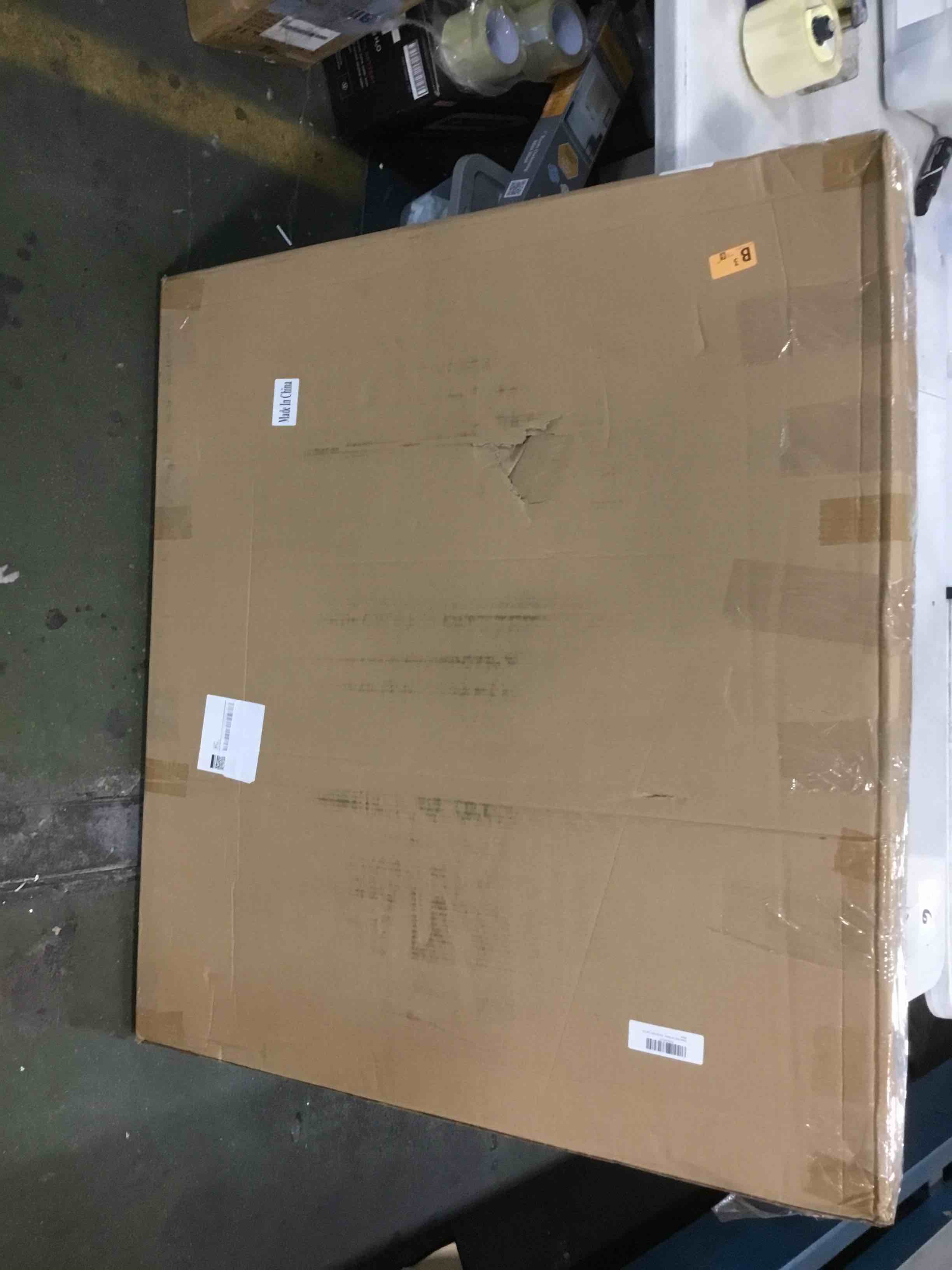 https://s3.amazonaws.com/lotting-images-prod/bidfta/PPE0361759_1728104333110.jpeg