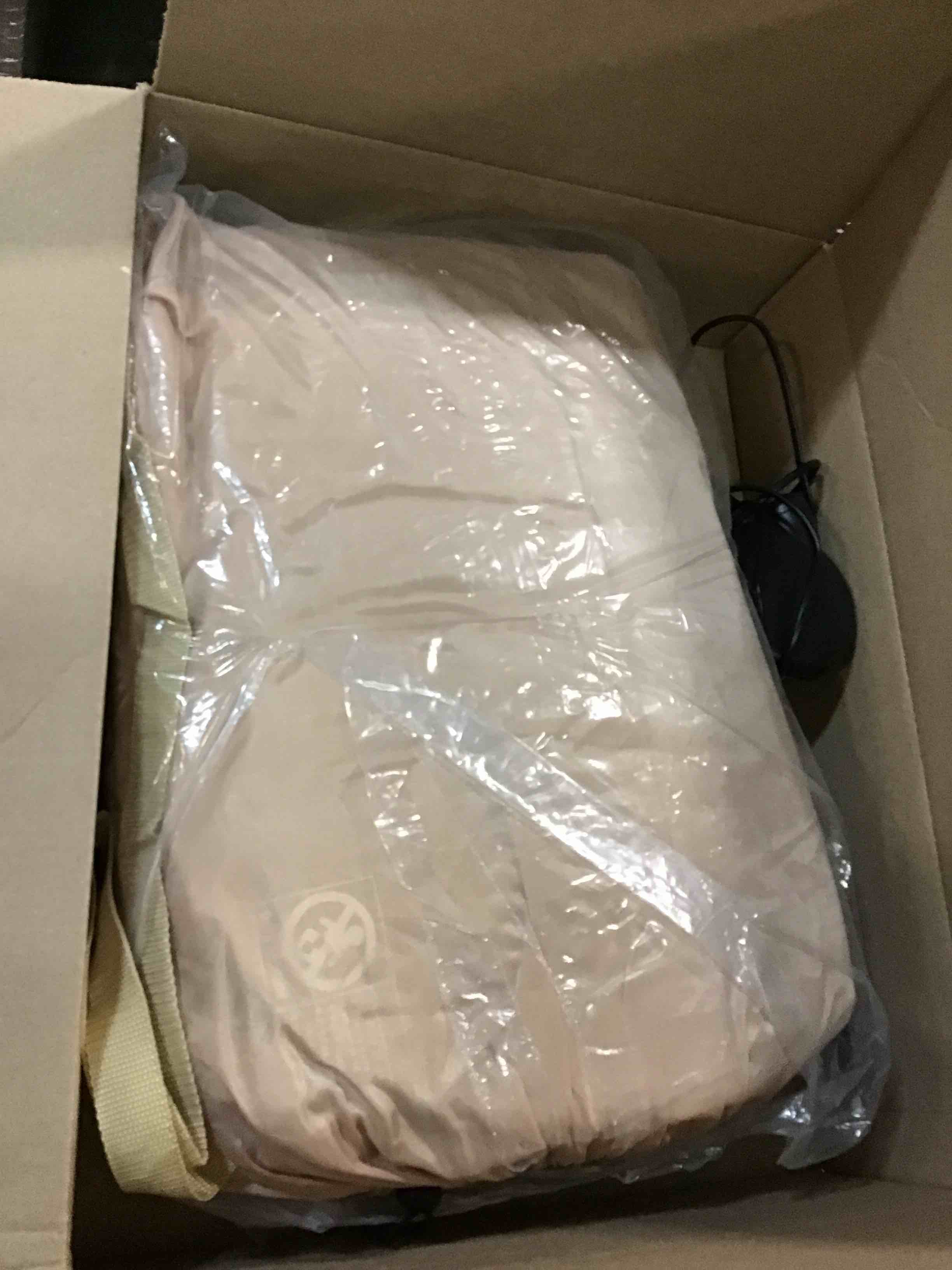 https://s3.amazonaws.com/lotting-images-prod/bidfta/PPE0362795_1727930277837.jpeg