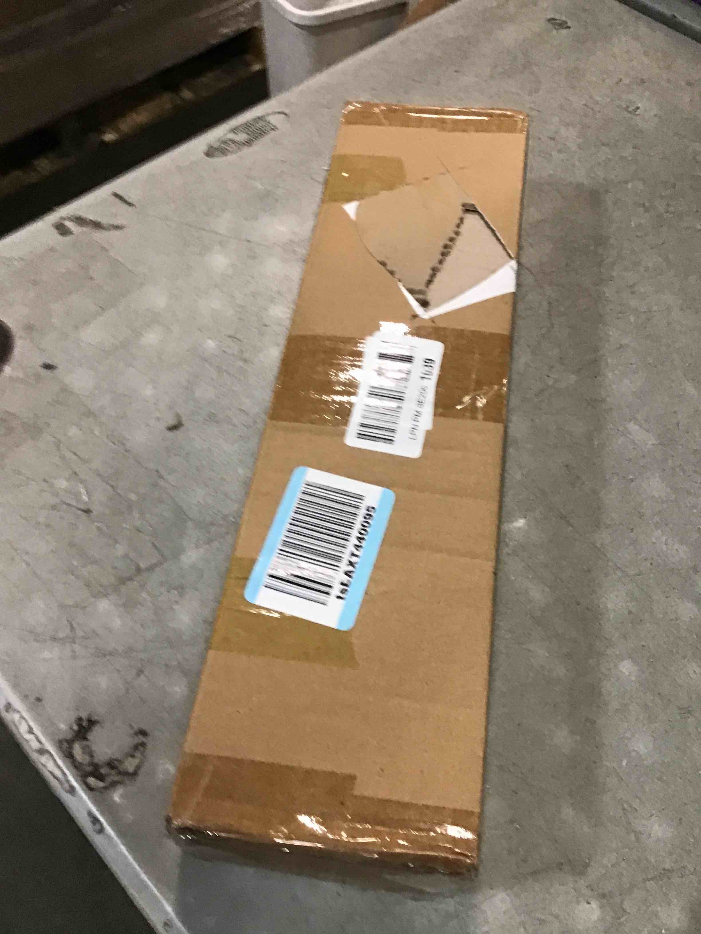 https://s3.amazonaws.com/lotting-images-prod/bidfta/PPE0363032_1727915532703.jpeg