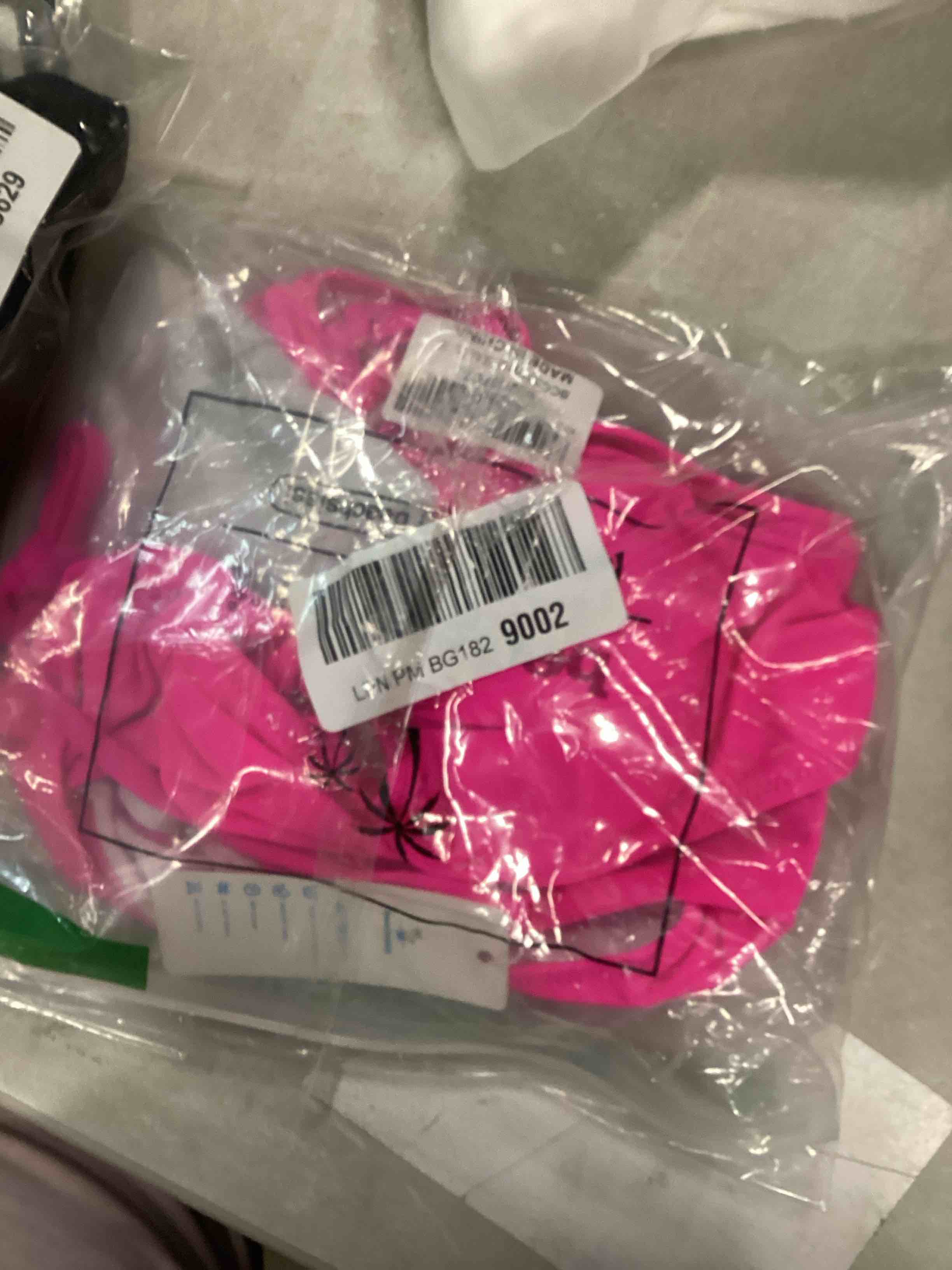 https://s3.amazonaws.com/lotting-images-prod/bidfta/PPE0363778_1727491300724.jpeg