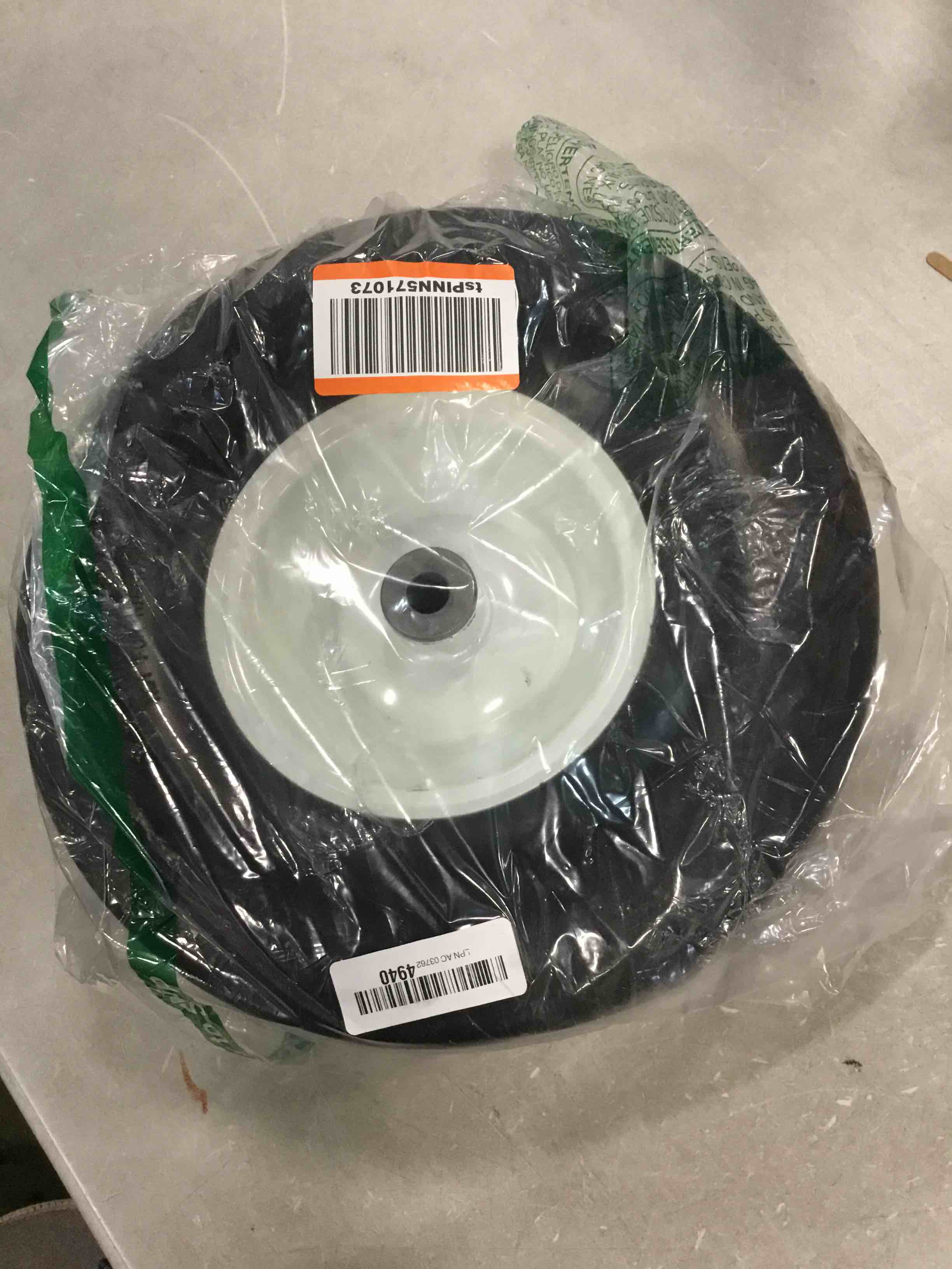 https://s3.amazonaws.com/lotting-images-prod/bidfta/PPE0364826_1728339371701.jpeg