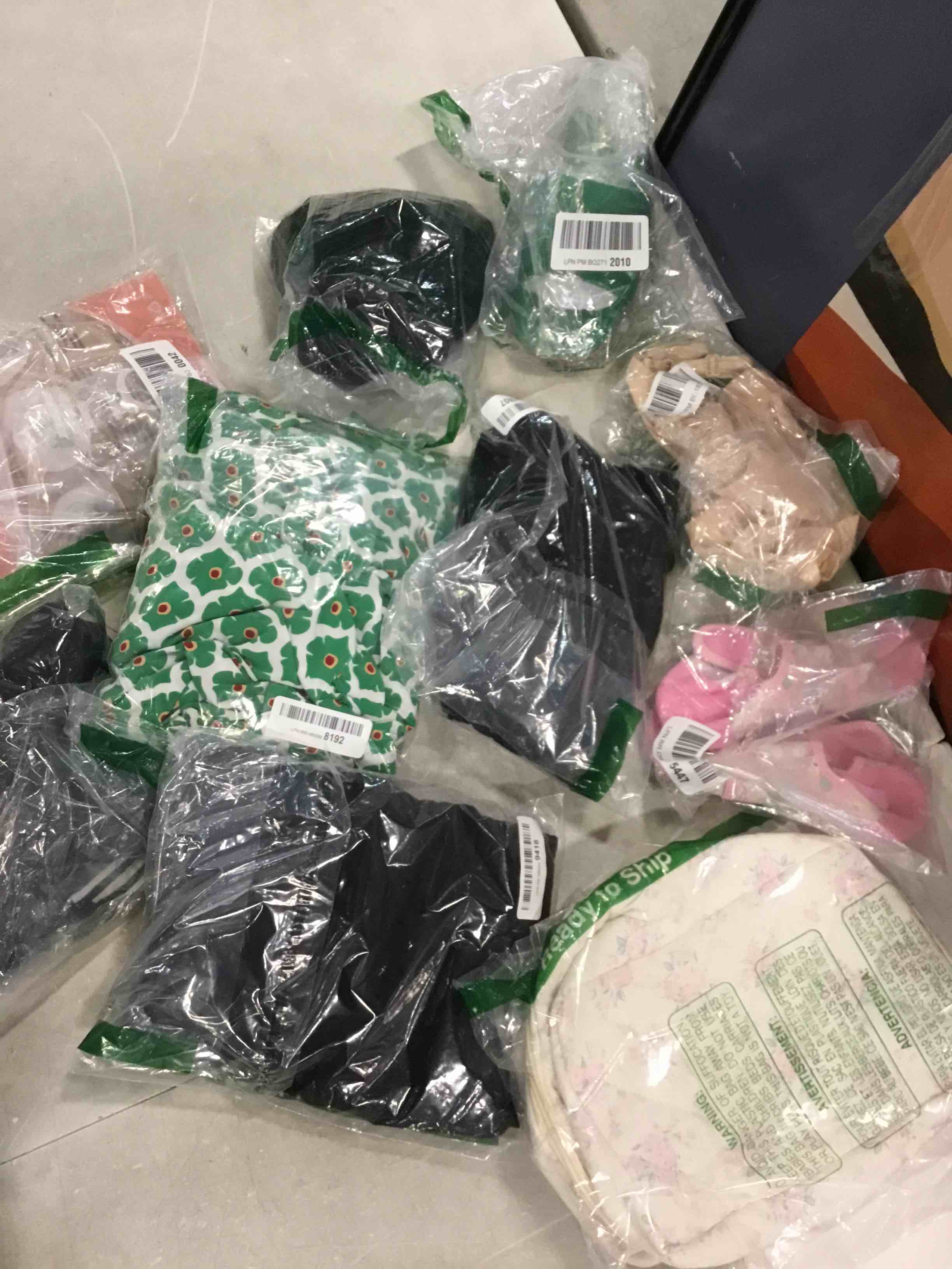 https://s3.amazonaws.com/lotting-images-prod/bidfta/PPE0364835_1728337480545.jpeg