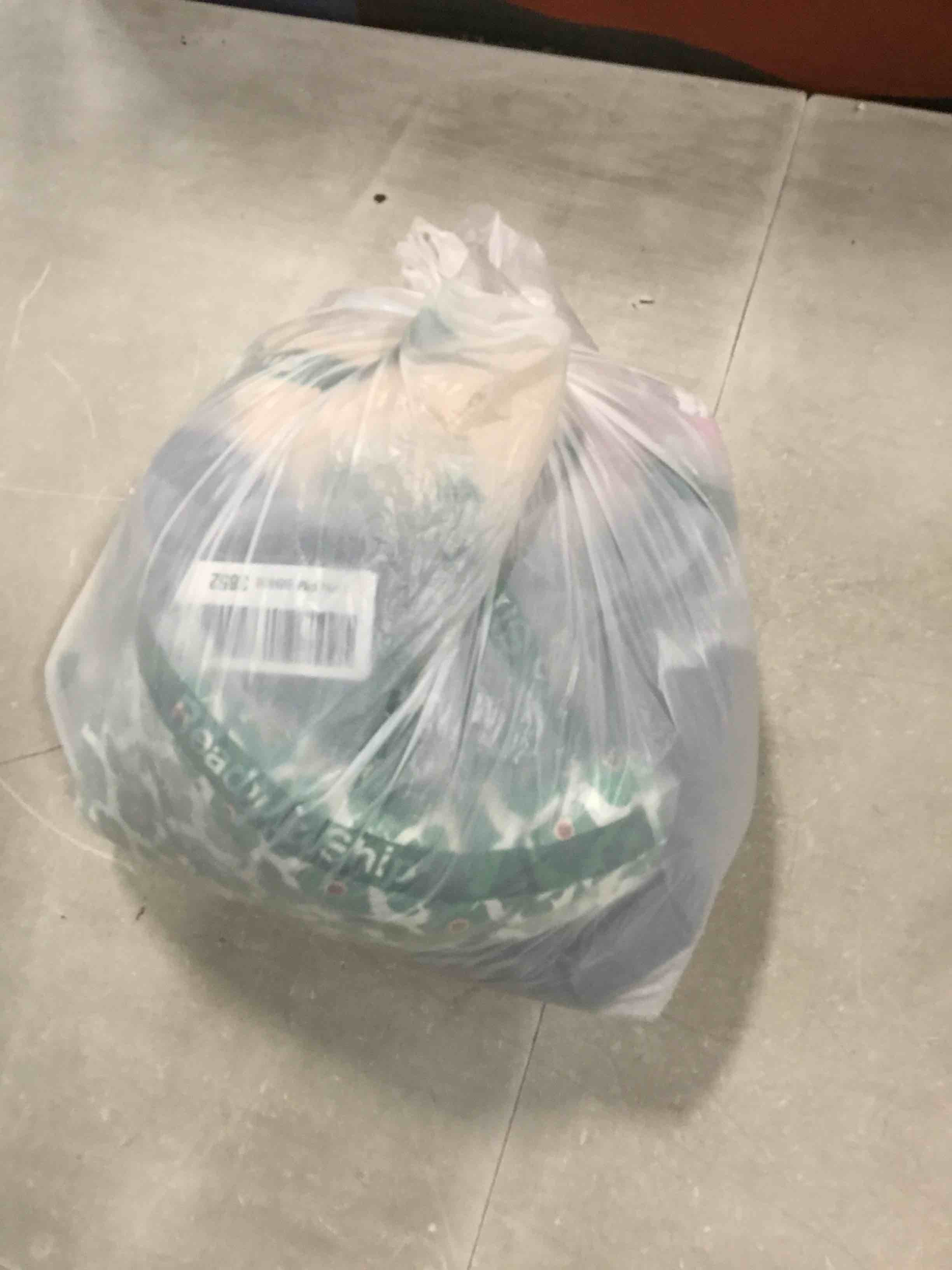 https://s3.amazonaws.com/lotting-images-prod/bidfta/PPE0364835_1728337539624.jpeg
