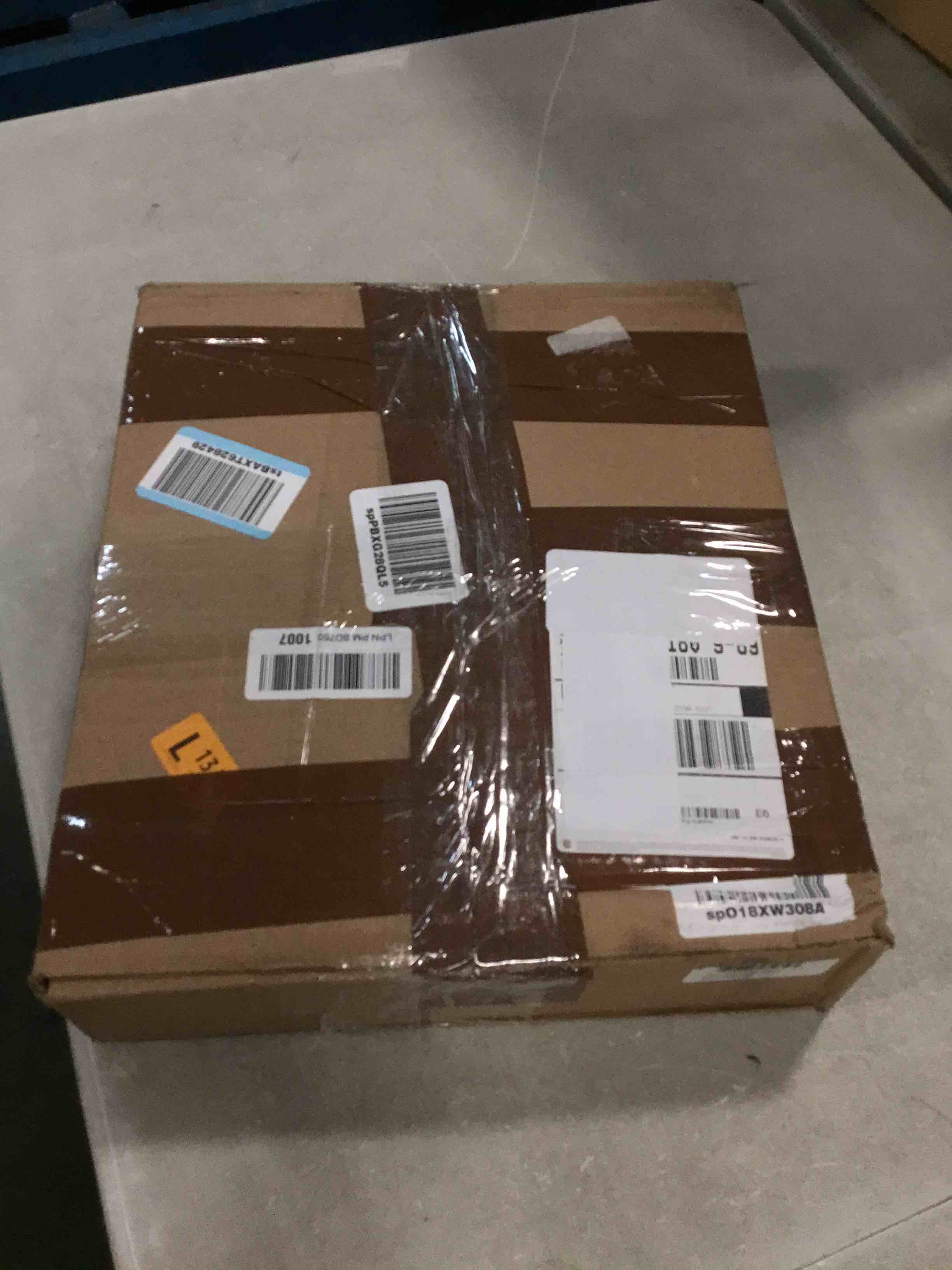 https://s3.amazonaws.com/lotting-images-prod/bidfta/PPE0365026_1728084708691.jpeg