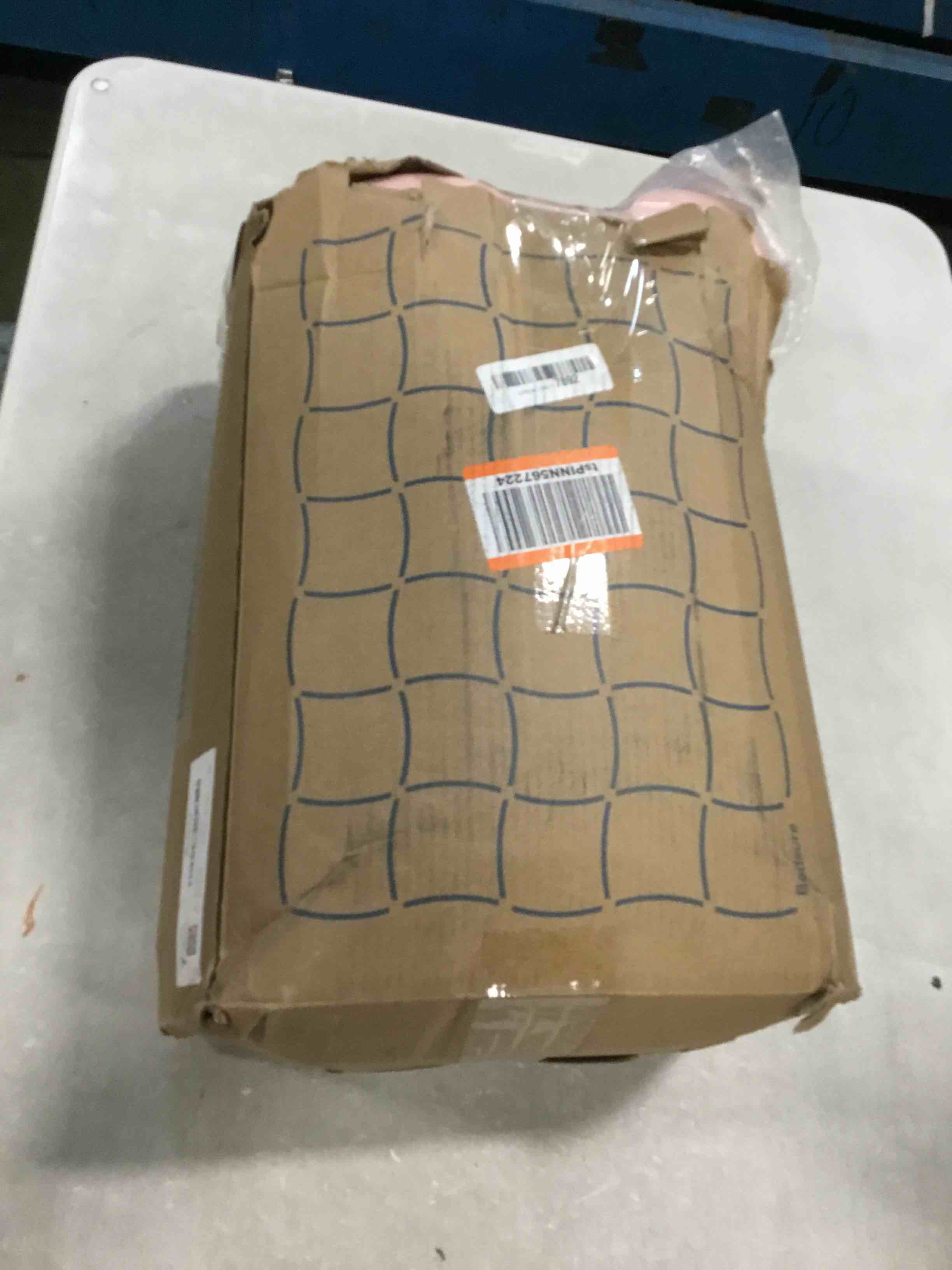 https://s3.amazonaws.com/lotting-images-prod/bidfta/PPE0365575_1727827505610.jpeg