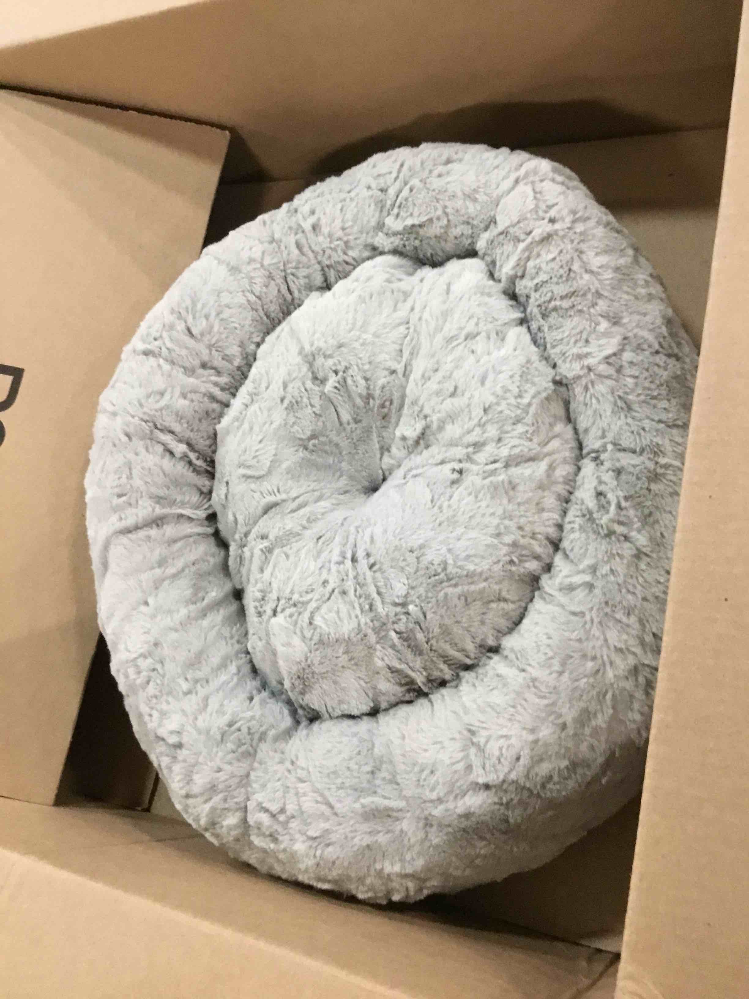https://s3.amazonaws.com/lotting-images-prod/bidfta/PPE0366725_1728103676757.jpeg