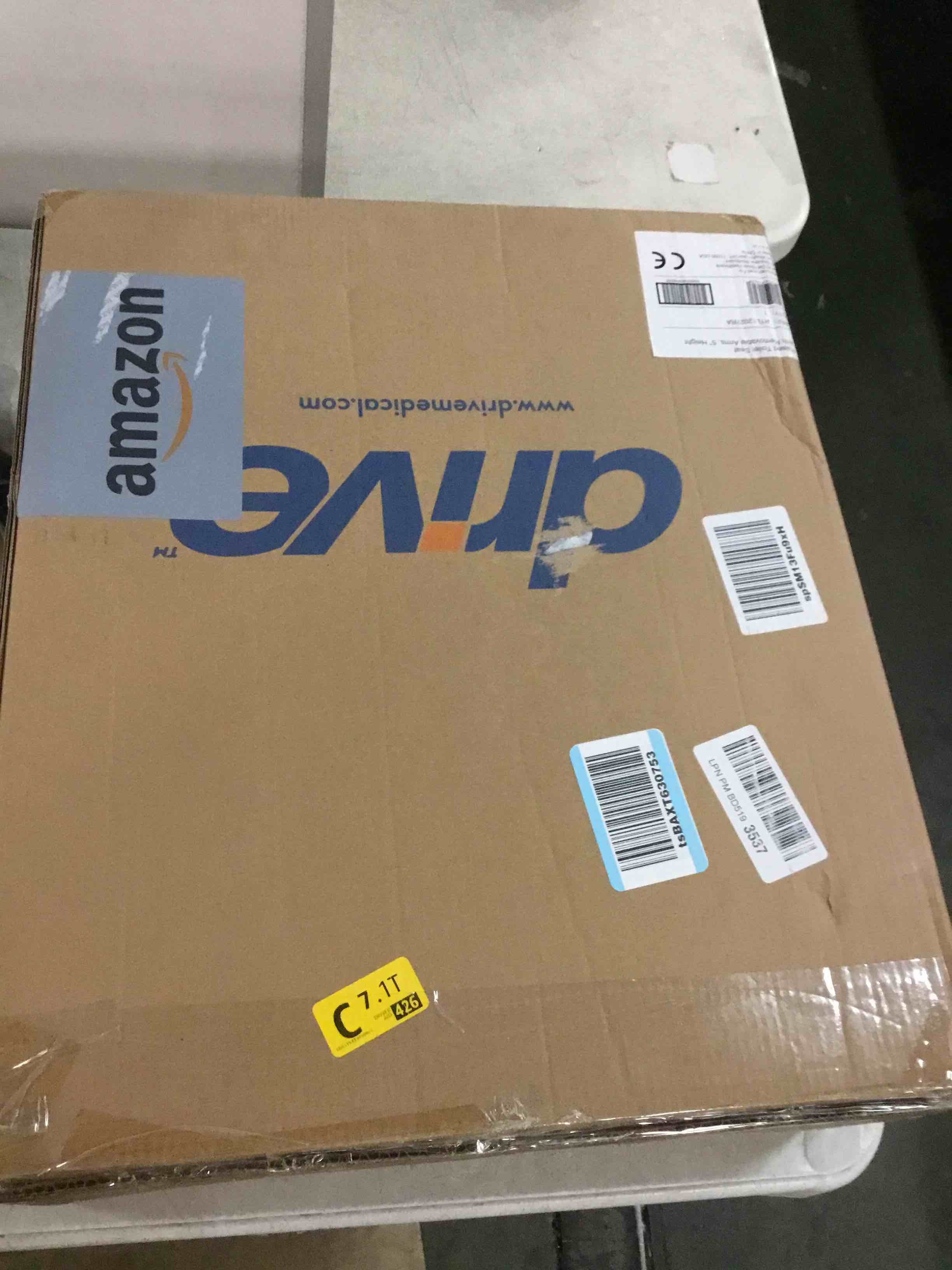 Drive Medical RTL12027RA 2in1 Raised Toilet Seat with Removable