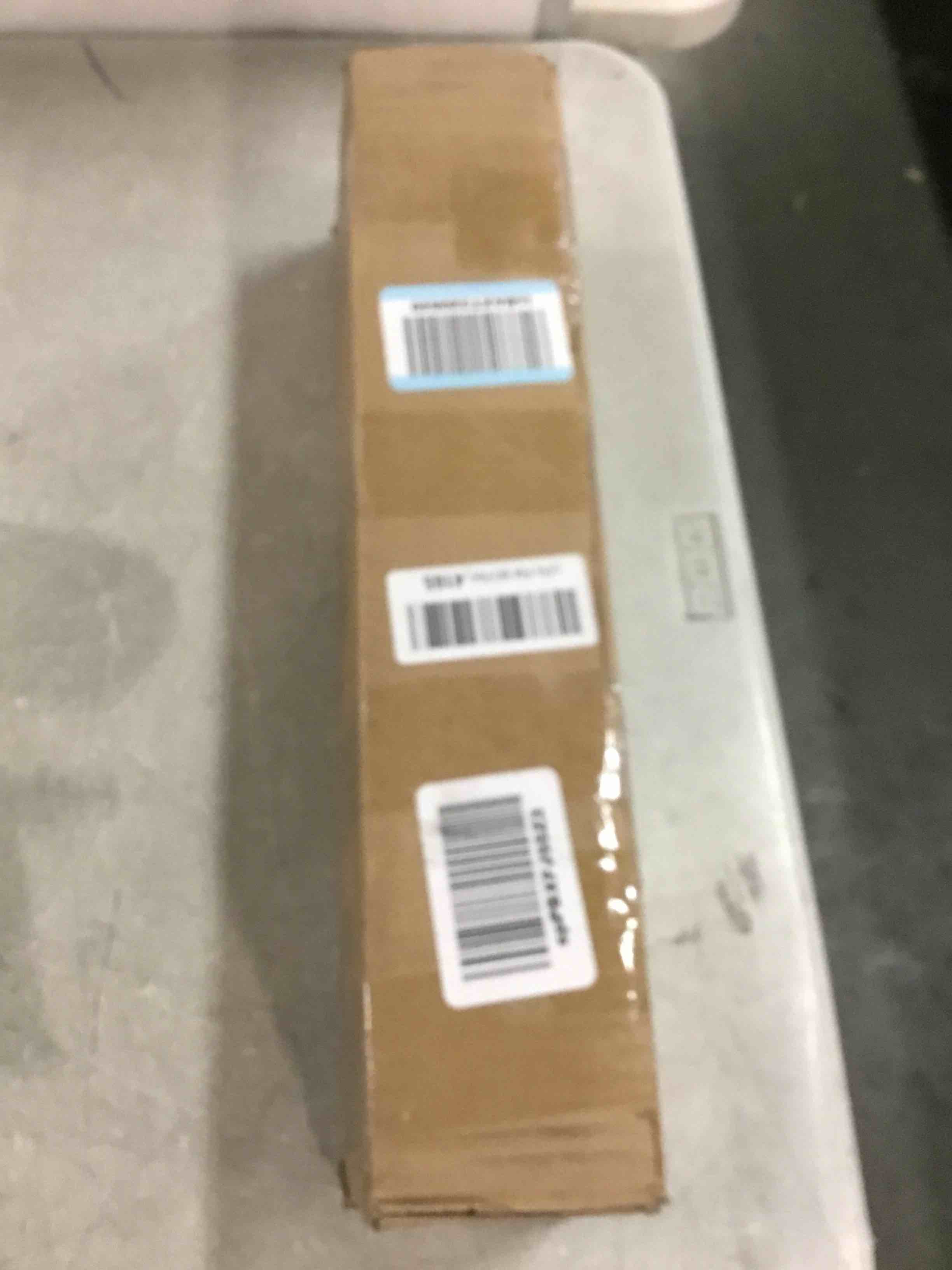 https://s3.amazonaws.com/lotting-images-prod/bidfta/PPE0367320_1727912972577.jpeg