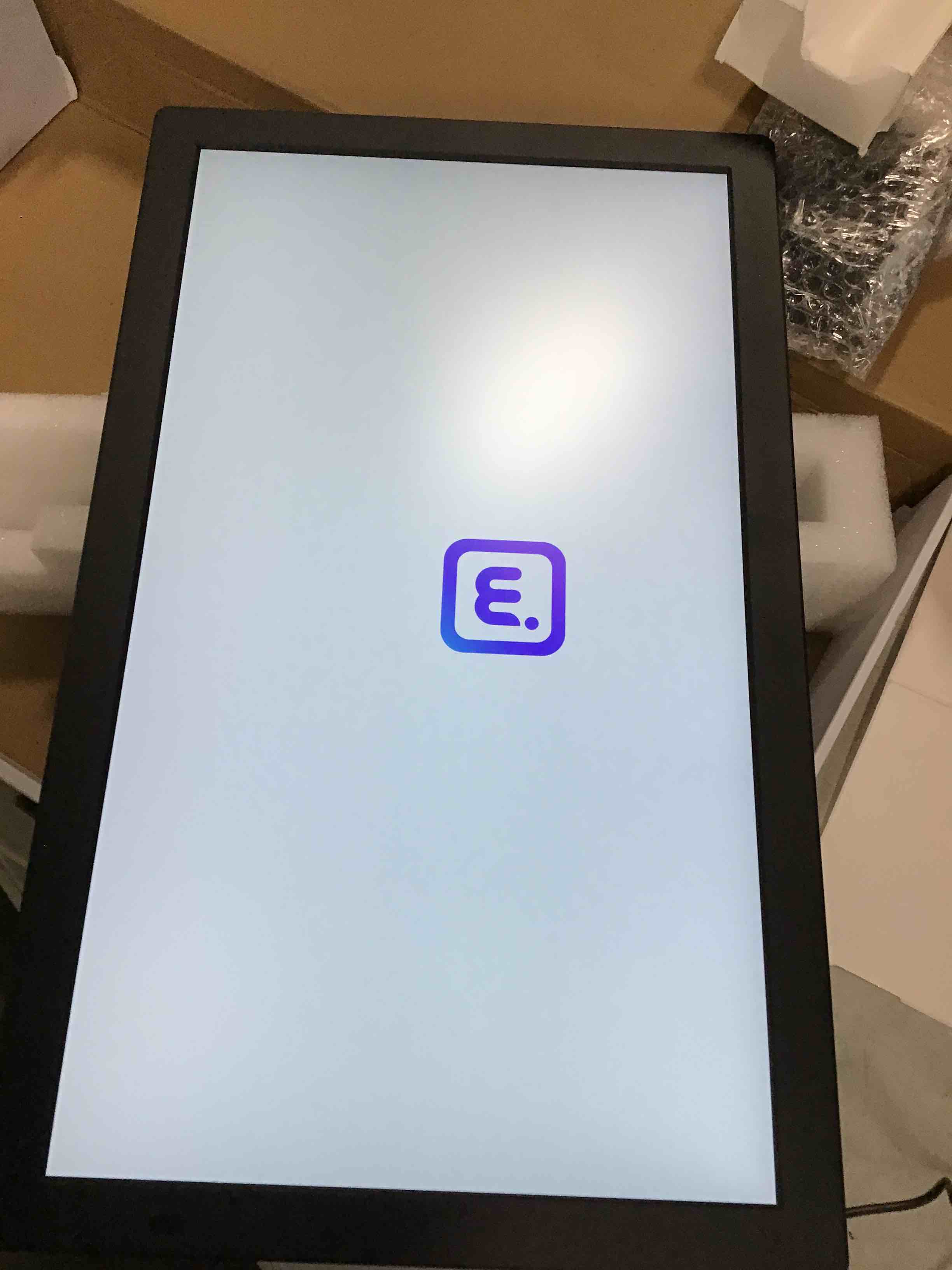 https://s3.amazonaws.com/lotting-images-prod/bidfta/PPE0367552_1728930827978.jpeg