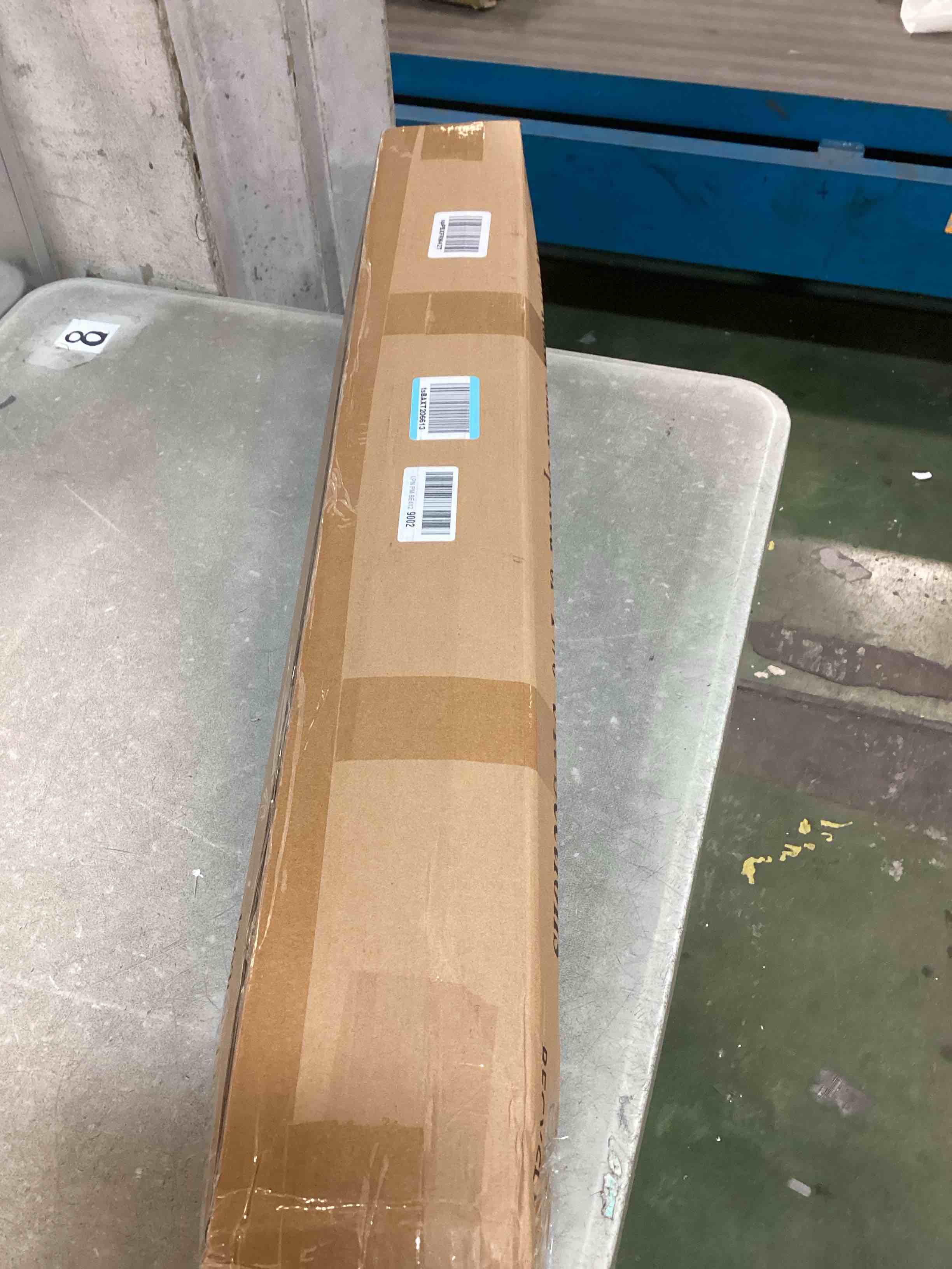 https://s3.amazonaws.com/lotting-images-prod/bidfta/PPE0368085_1728697302833.jpeg