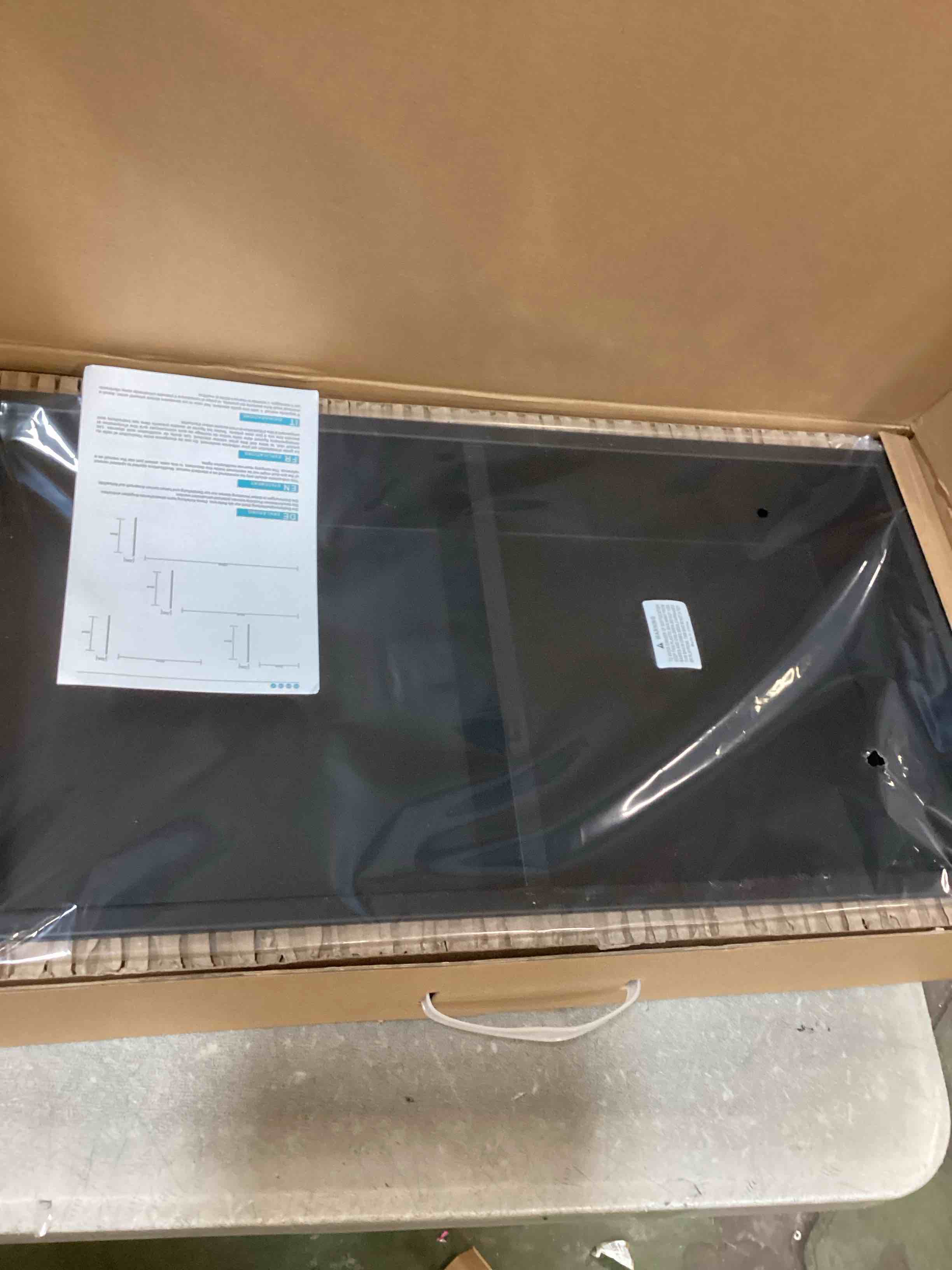 https://s3.amazonaws.com/lotting-images-prod/bidfta/PPE0368440_1728532438137.jpeg