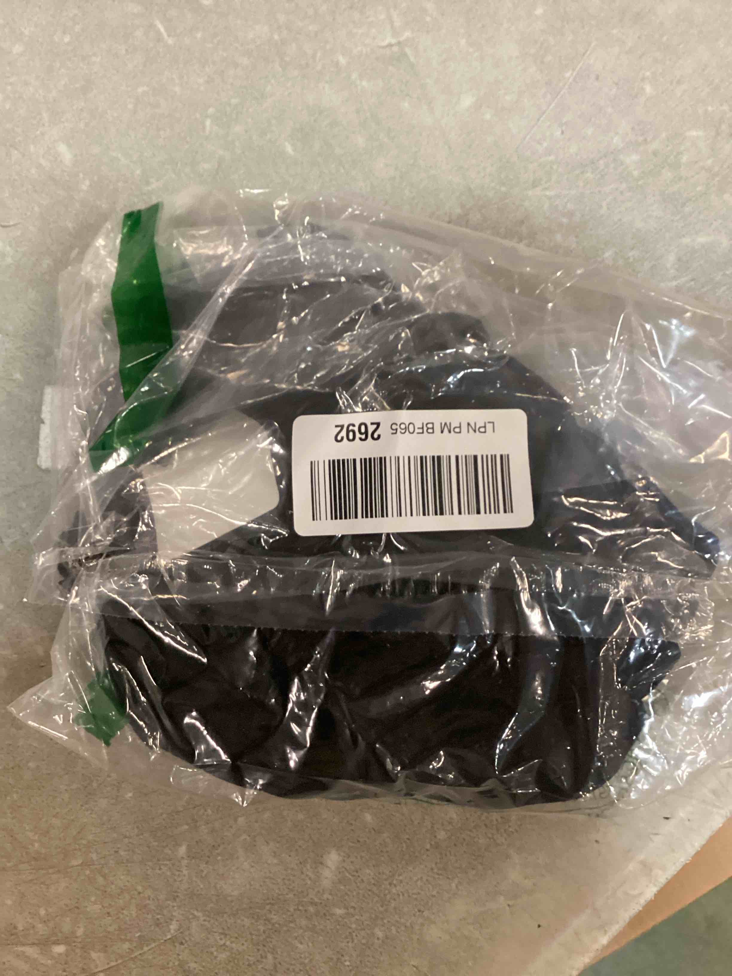https://s3.amazonaws.com/lotting-images-prod/bidfta/PPE0368914_1728357813662.jpeg
