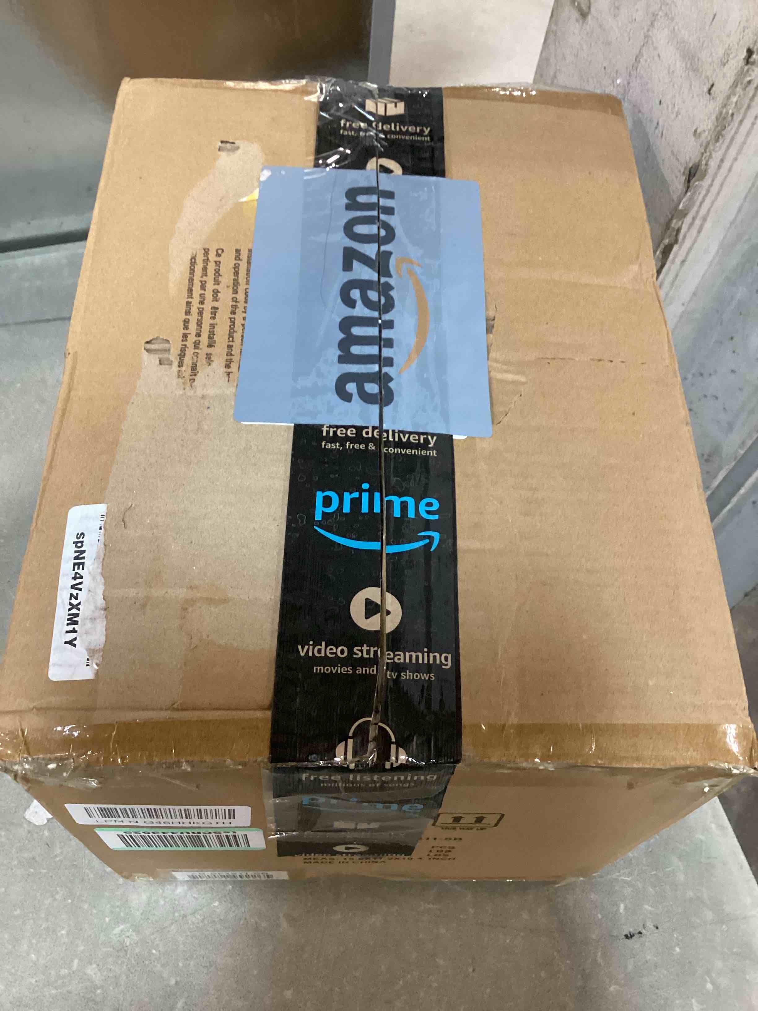 https://s3.amazonaws.com/lotting-images-prod/bidfta/PPE0369315_1728076861139.jpeg