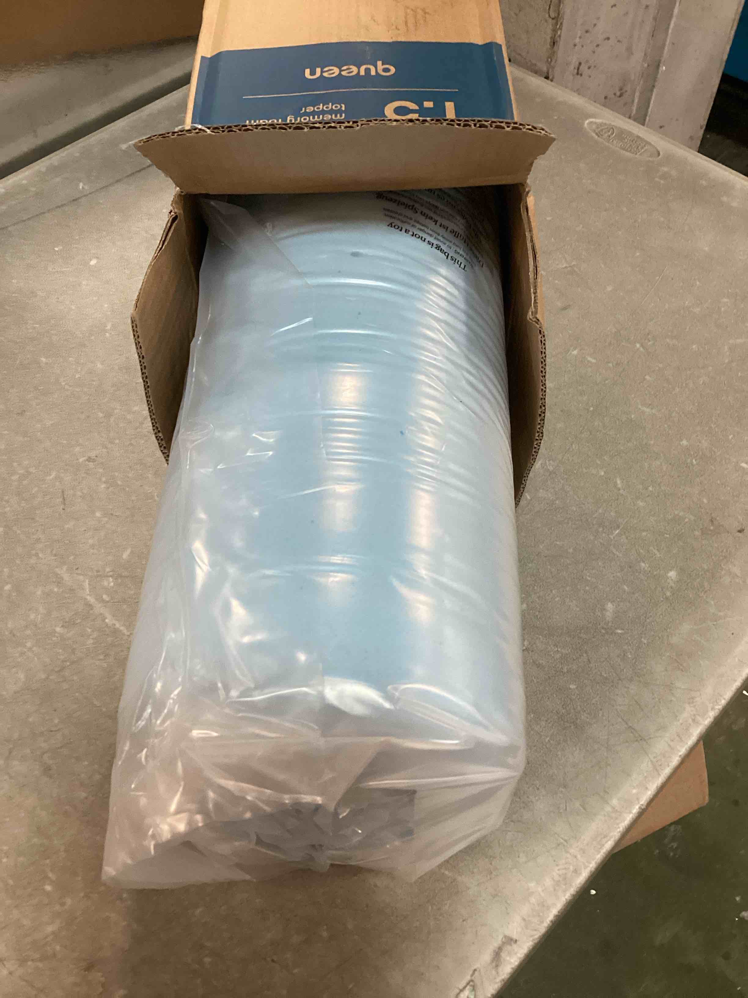 https://s3.amazonaws.com/lotting-images-prod/bidfta/PPE0369360_1728015044235.jpeg