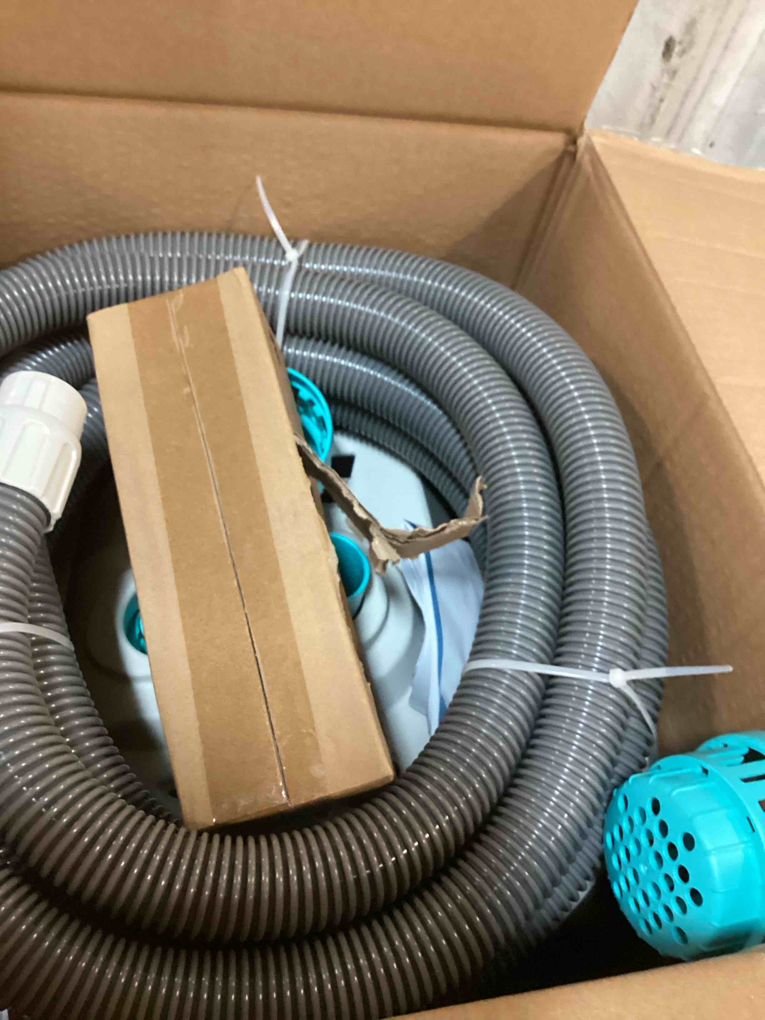 https://s3.amazonaws.com/lotting-images-prod/bidfta/PPE0369418_1728006794576.jpeg