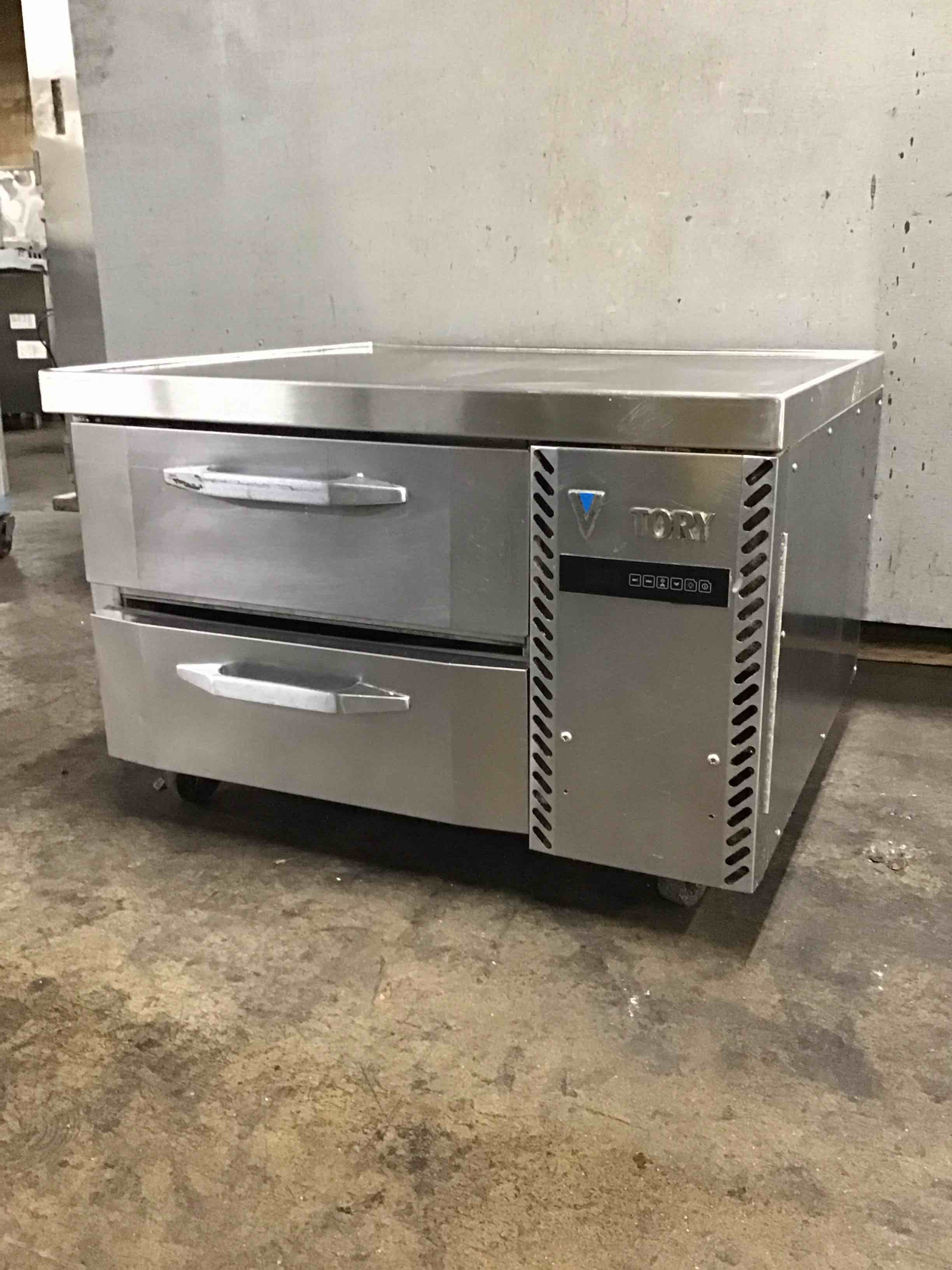 https://s3.amazonaws.com/lotting-images-prod/bidfta/PPE0371595_1736350295957.jpeg