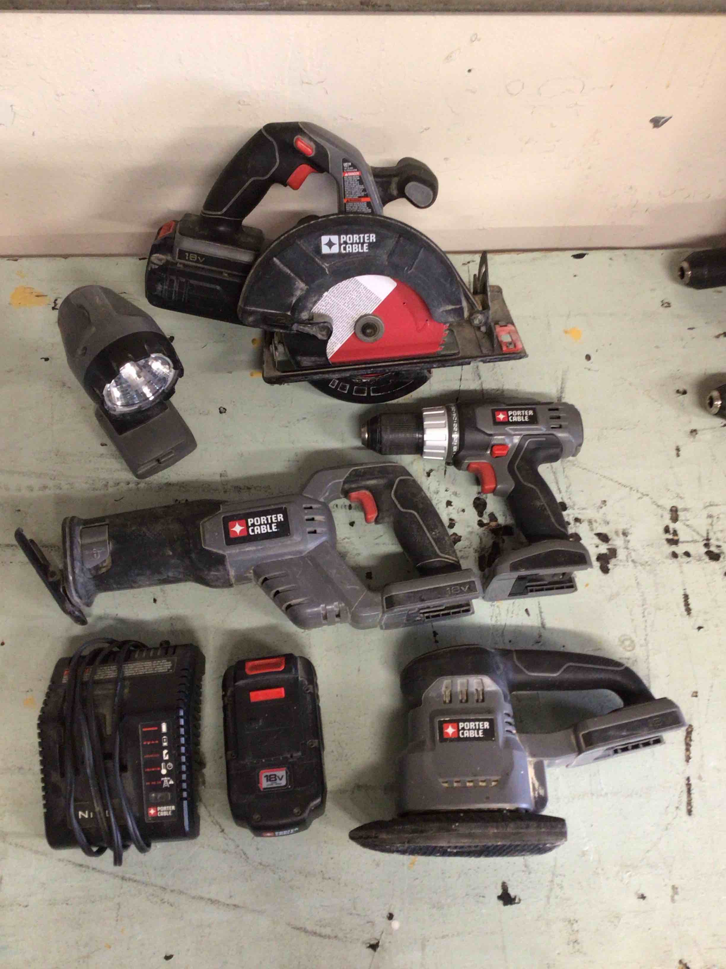 Porter Cable 5 Piece Set, Includes Table Saw, Drill, Work Light, Multi Tool and Sander 