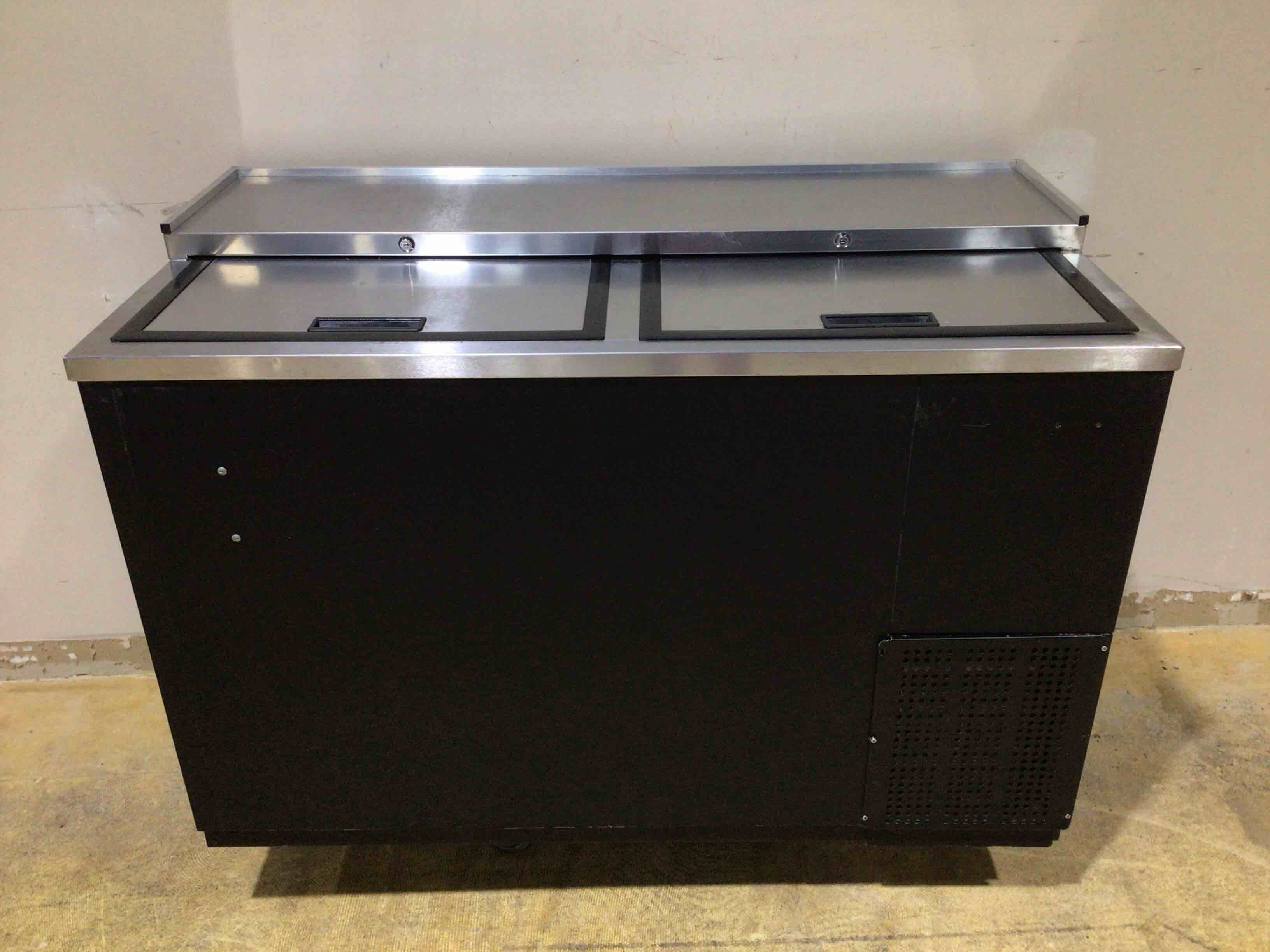 Asber 50 Inch Bottle Cooler On Casters 