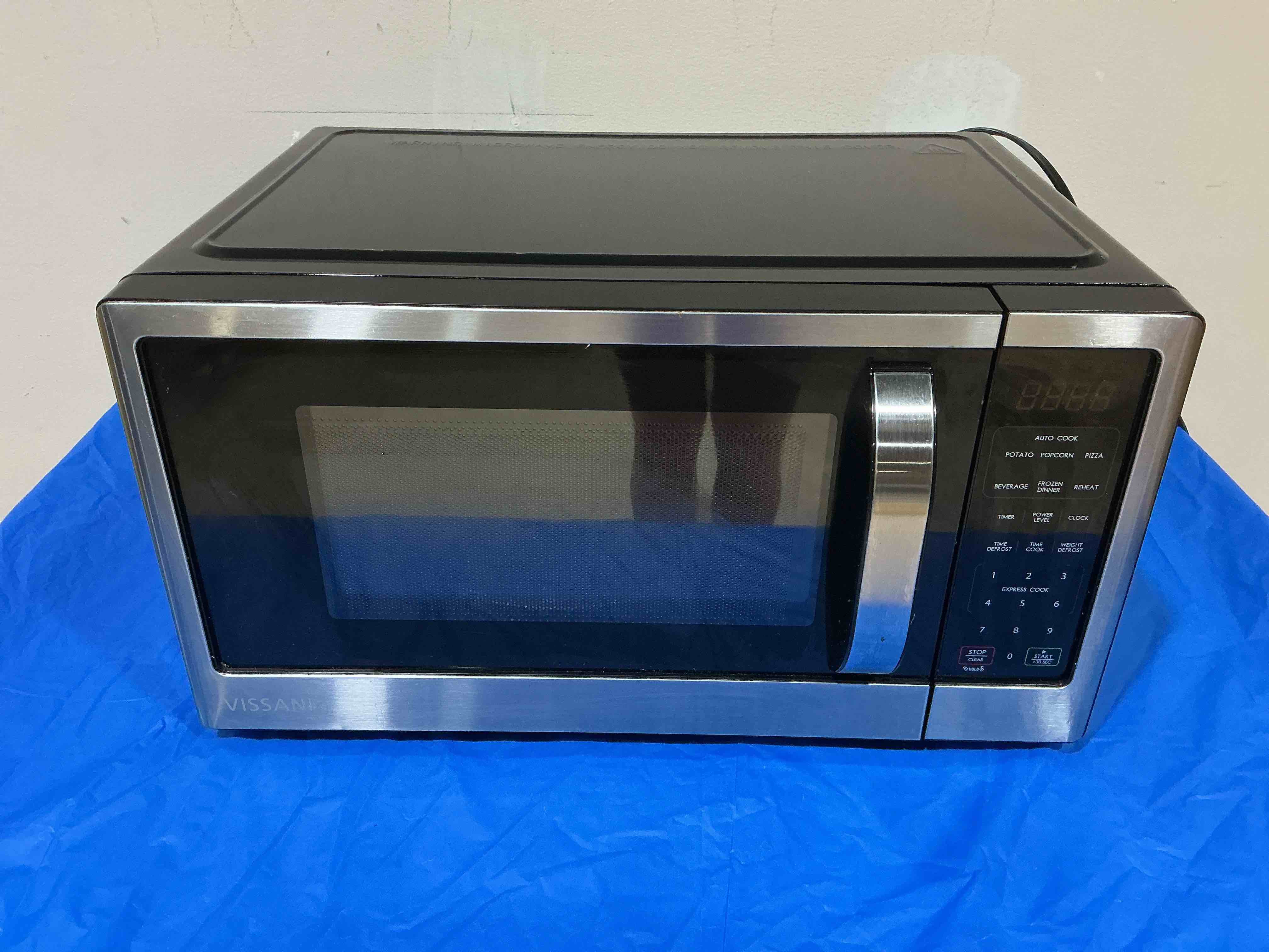 Vissani 1.1 Cu.Ft. Countertop Microwave