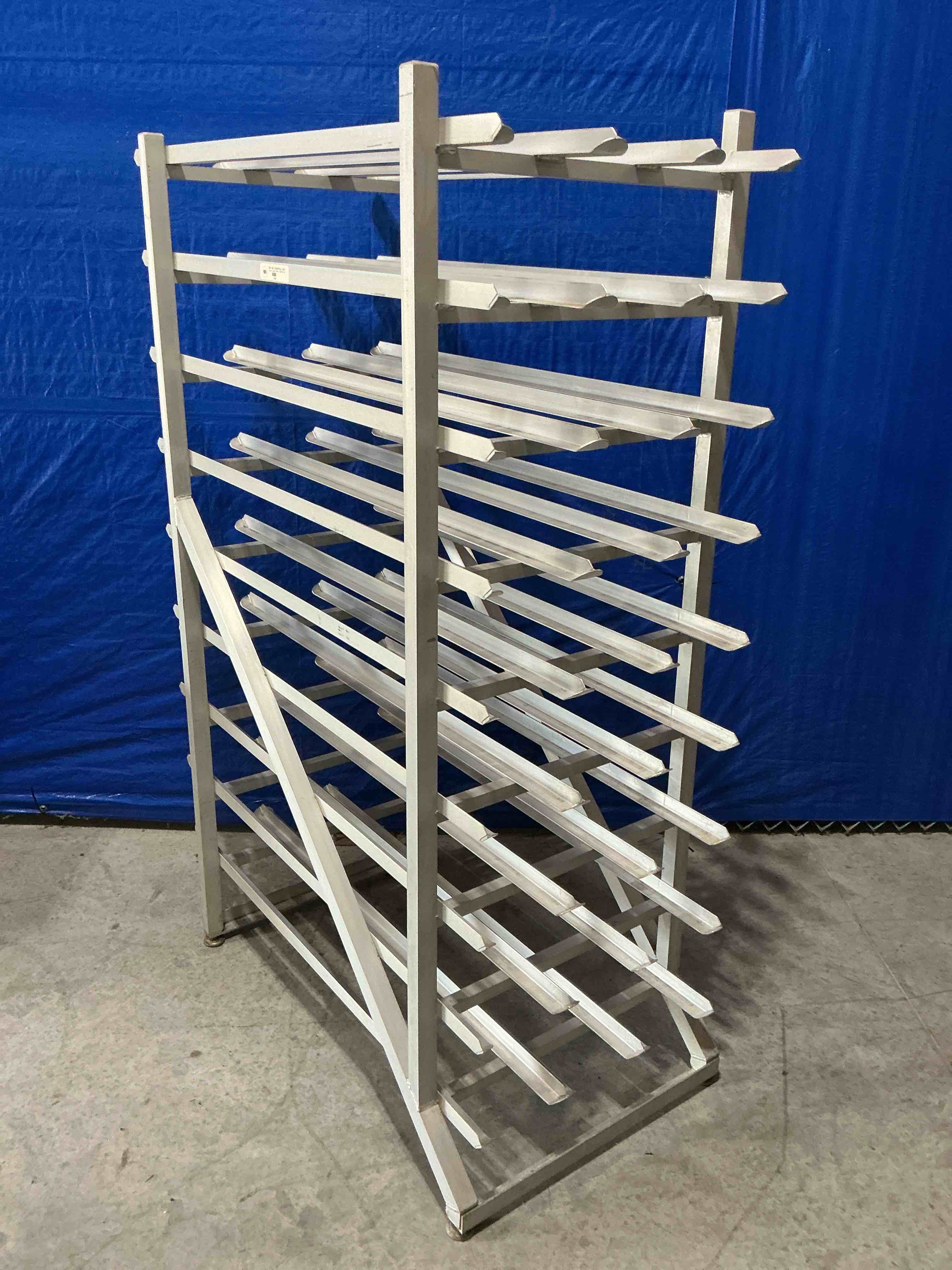 https://s3.amazonaws.com/lotting-images-prod/bidfta/PPE0373903_1748971574026.jpeg