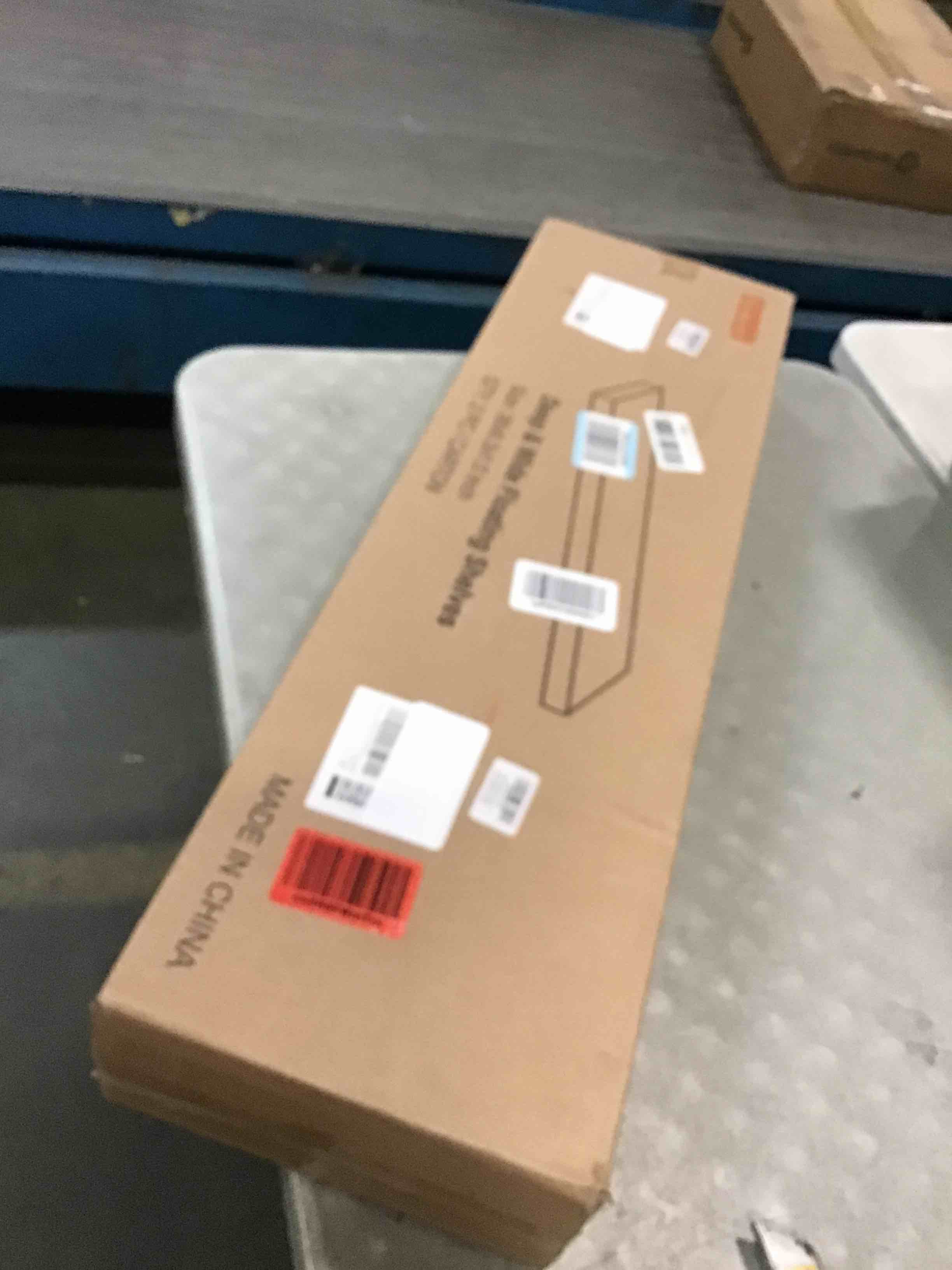 https://s3.amazonaws.com/lotting-images-prod/bidfta/PPE0374880_1728135214145.jpeg