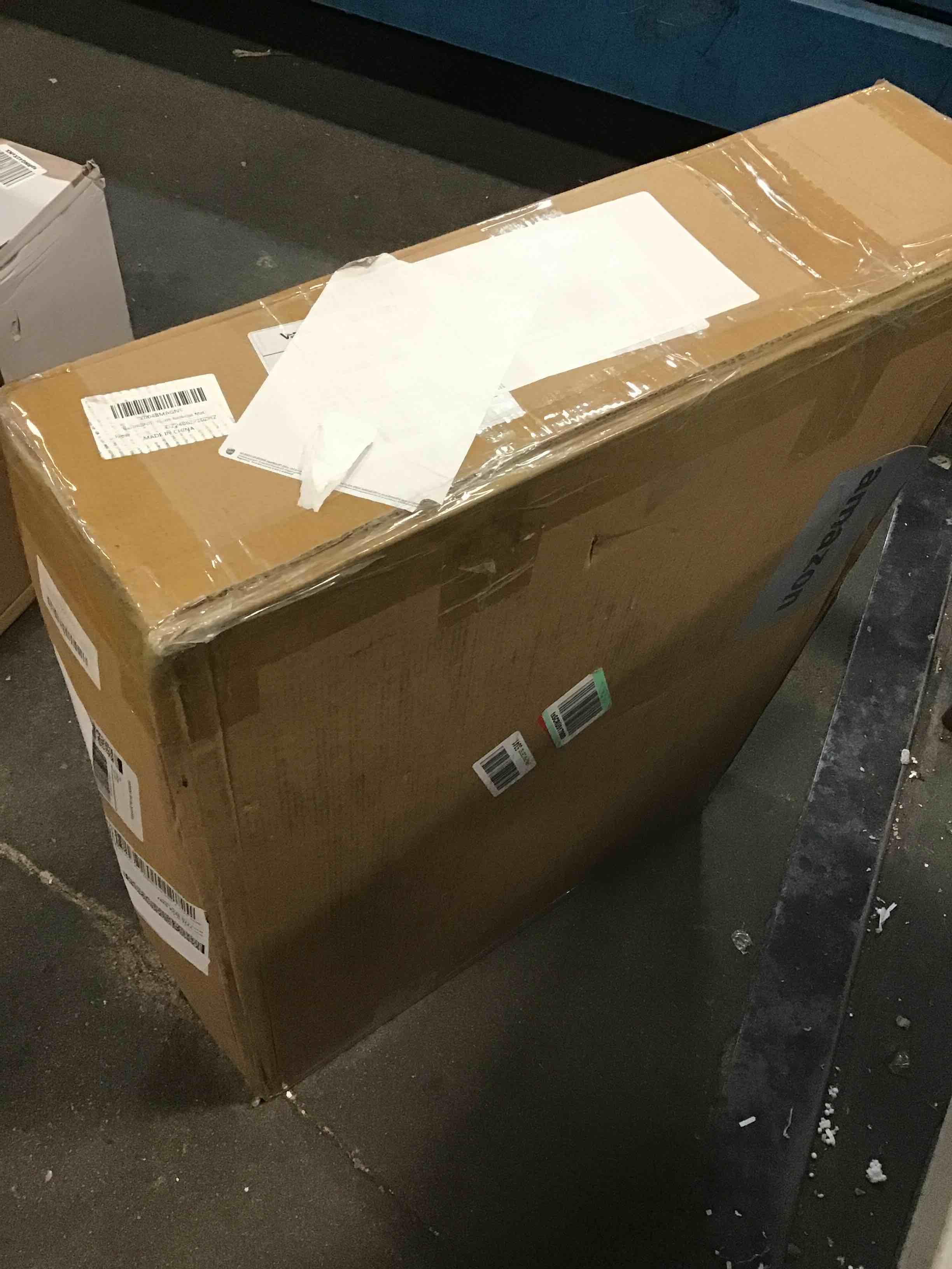 https://s3.amazonaws.com/lotting-images-prod/bidfta/PPE0375165_1728016443782.jpeg