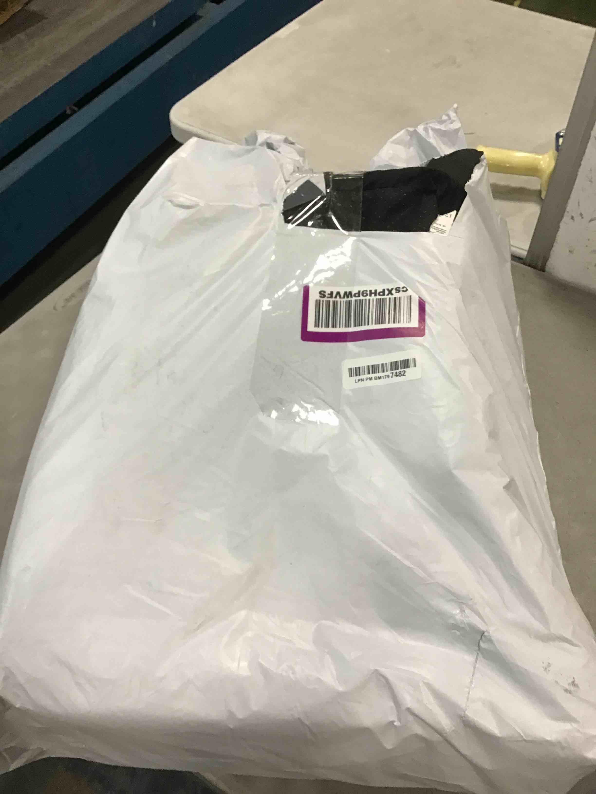 https://s3.amazonaws.com/lotting-images-prod/bidfta/PPE0375244_1728007229199.jpeg