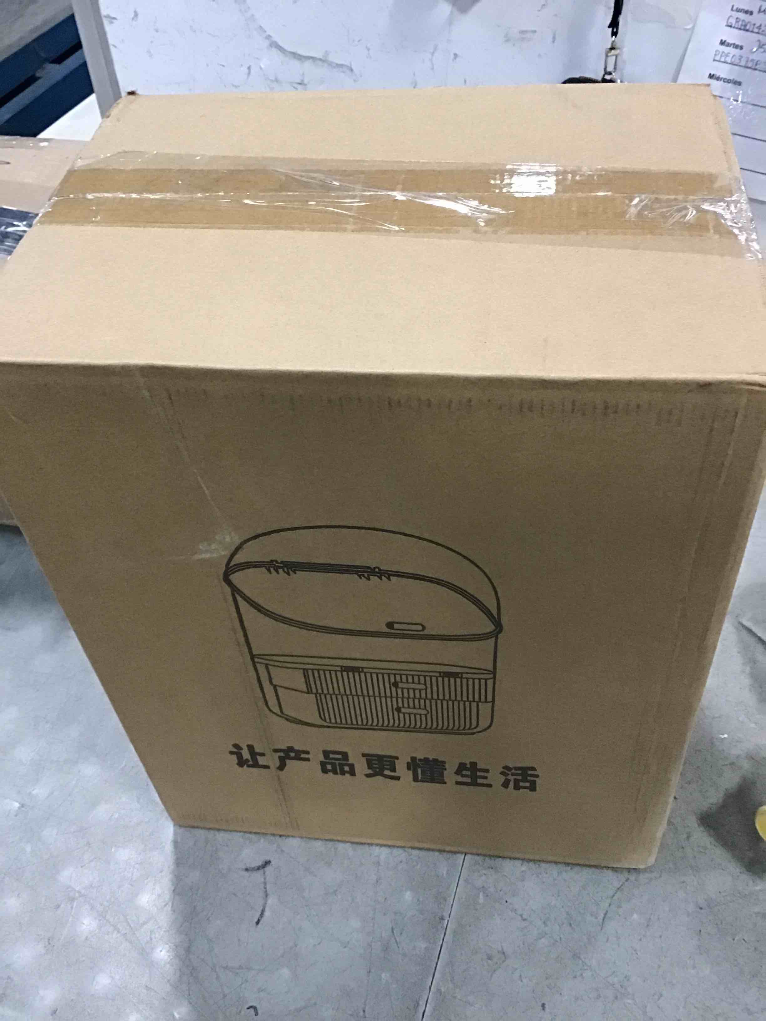 https://s3.amazonaws.com/lotting-images-prod/bidfta/PPE0375496_1727914159966.jpeg