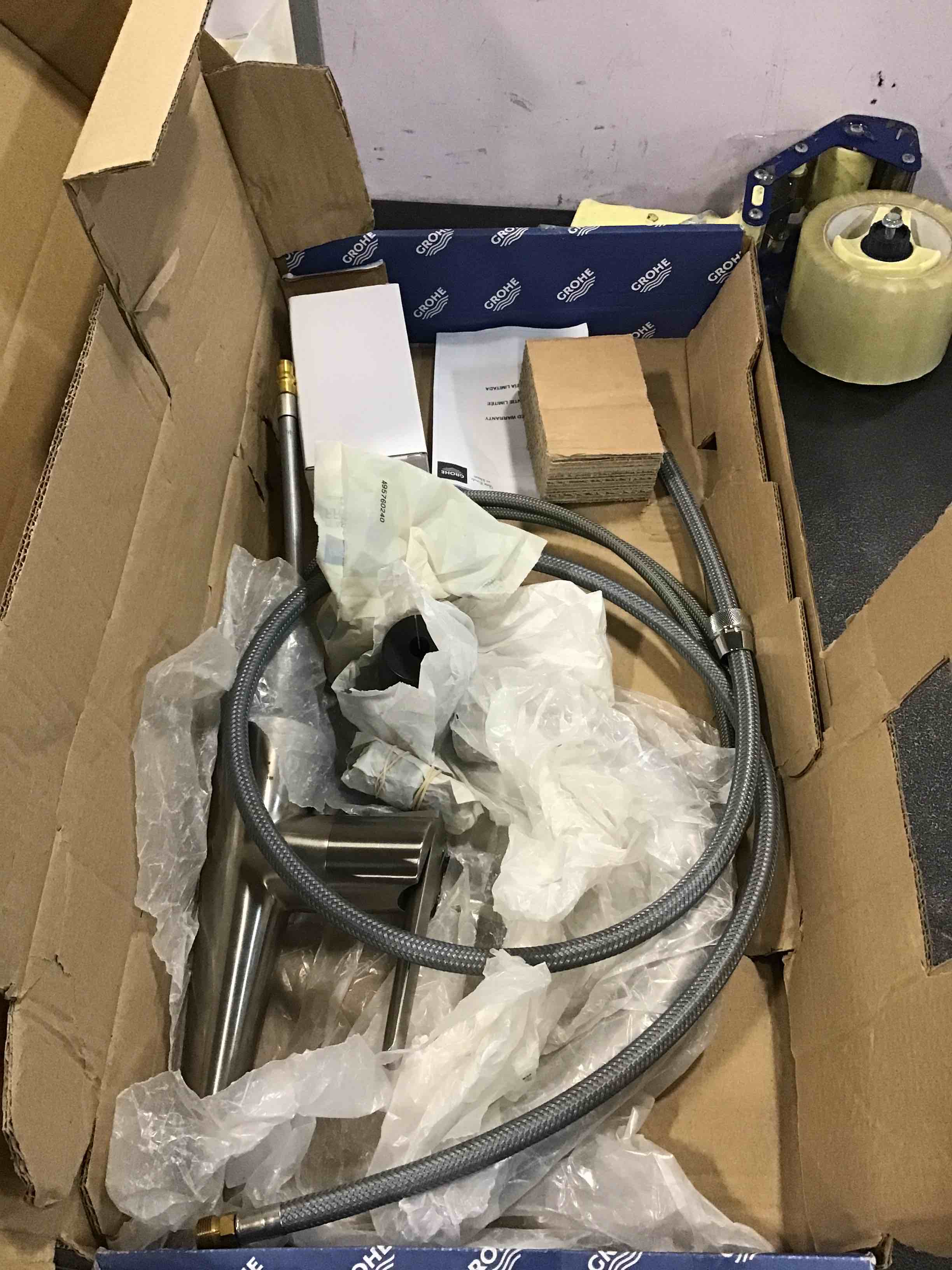 https://s3.amazonaws.com/lotting-images-prod/bidfta/PPE0375900_1727751479898.jpeg