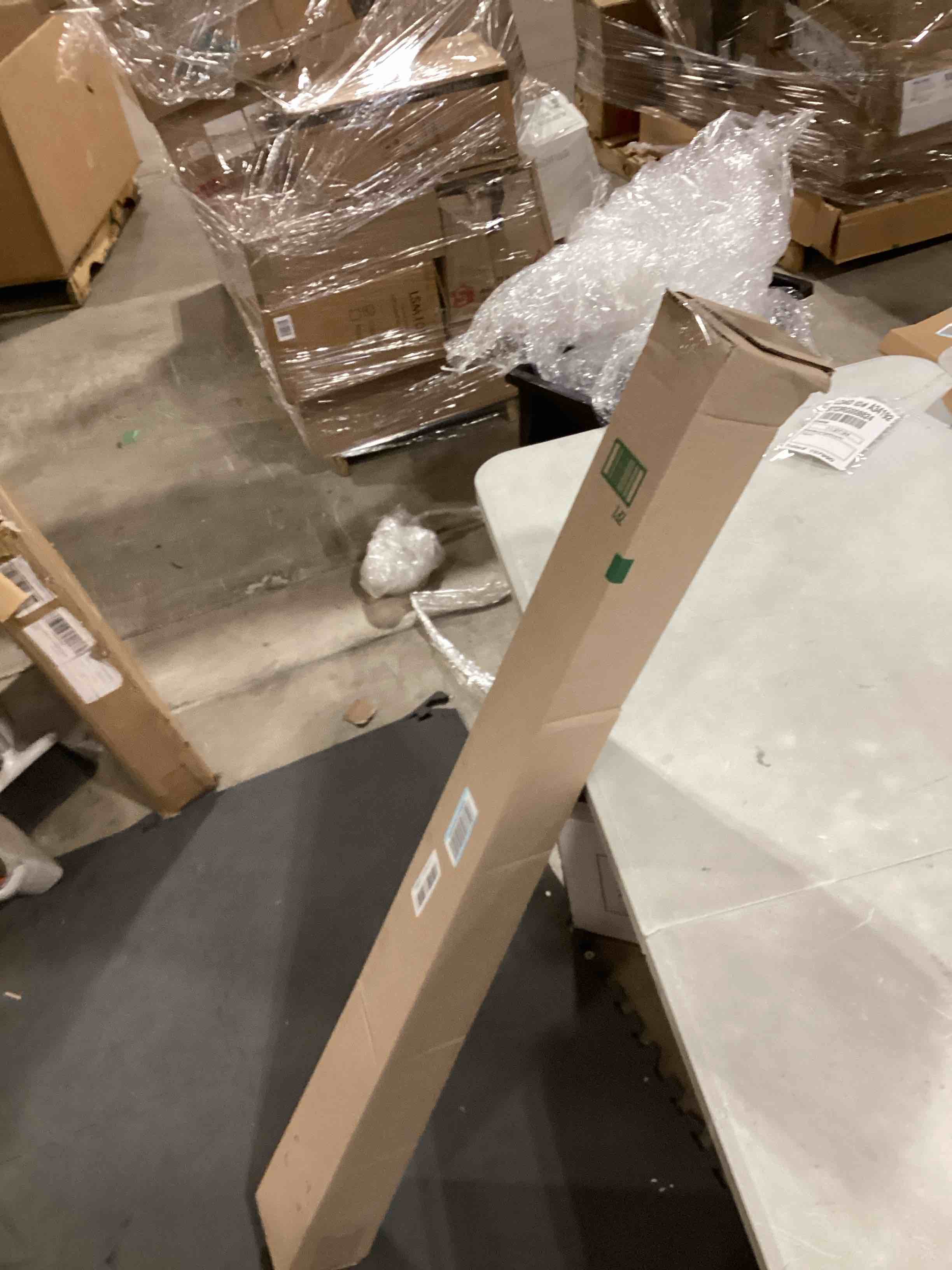 https://s3.amazonaws.com/lotting-images-prod/bidfta/PPE0378753_1733163610064.jpeg
