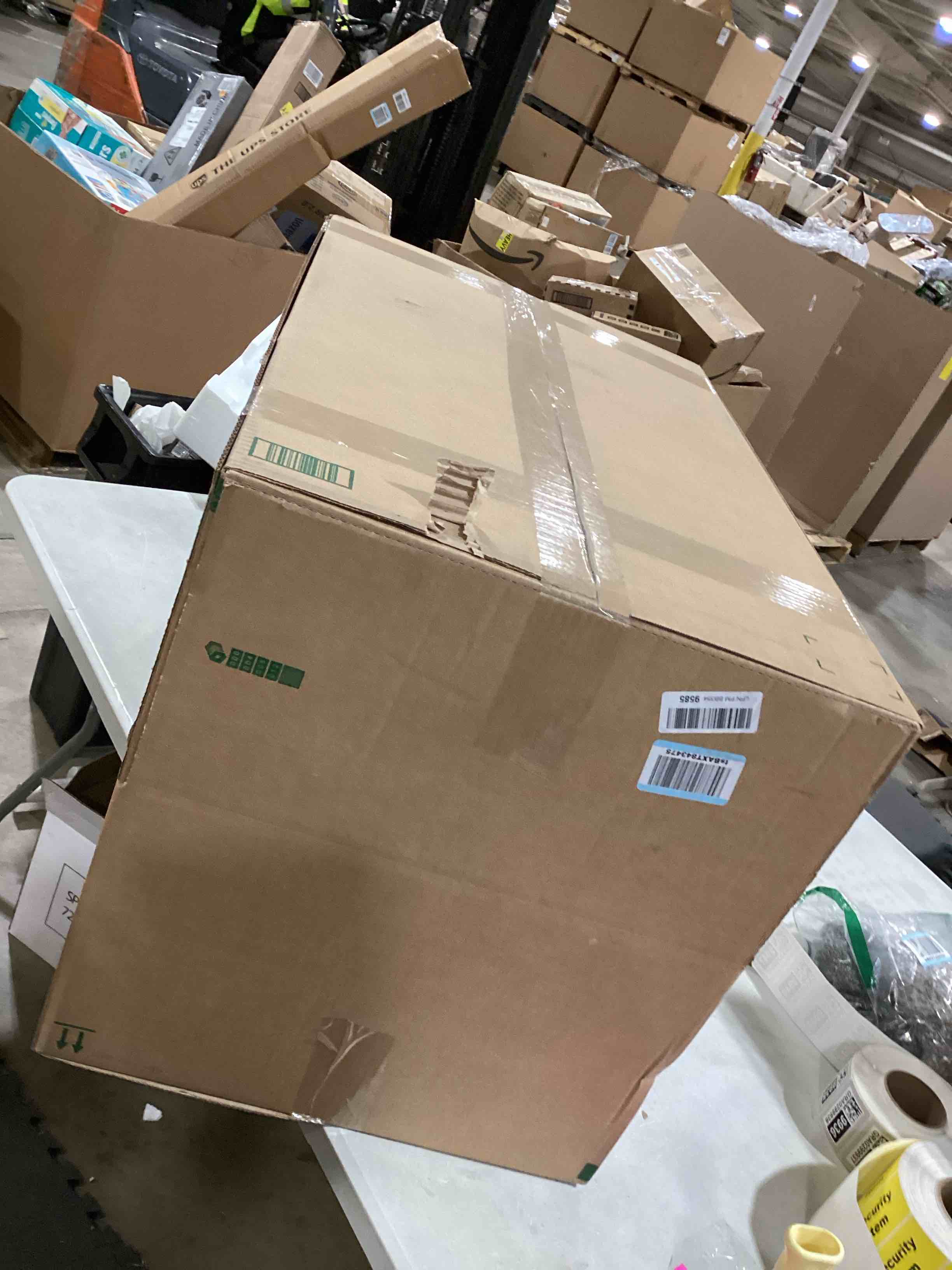 https://s3.amazonaws.com/lotting-images-prod/bidfta/PPE0378806_1733153134434.jpeg