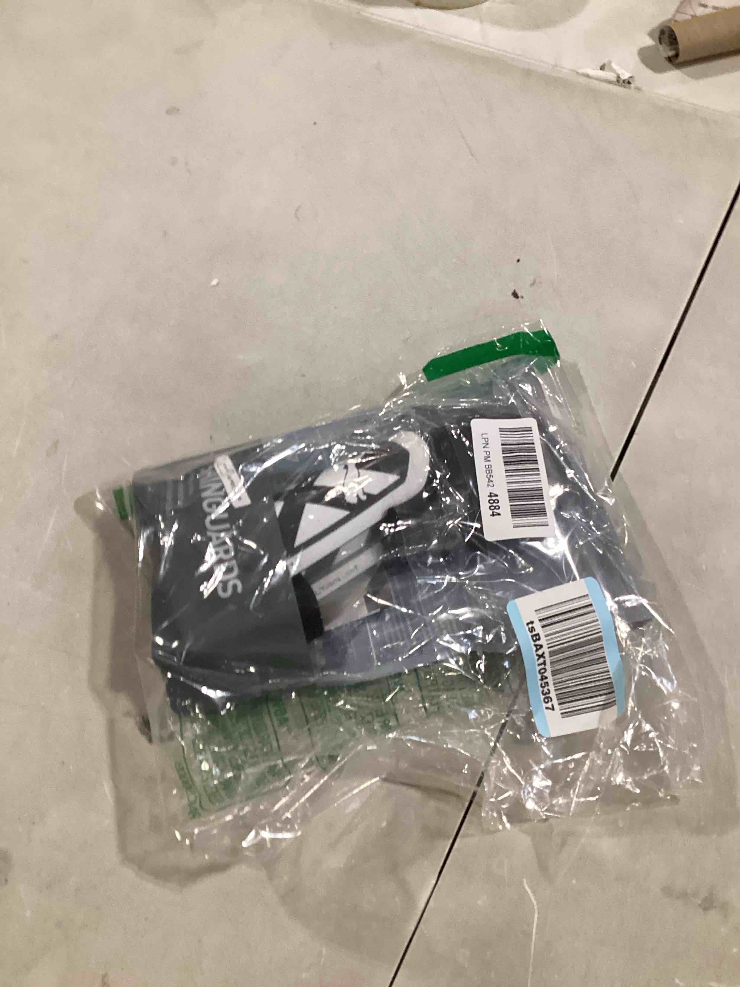 https://s3.amazonaws.com/lotting-images-prod/bidfta/PPE0378991_1732895945890.jpeg