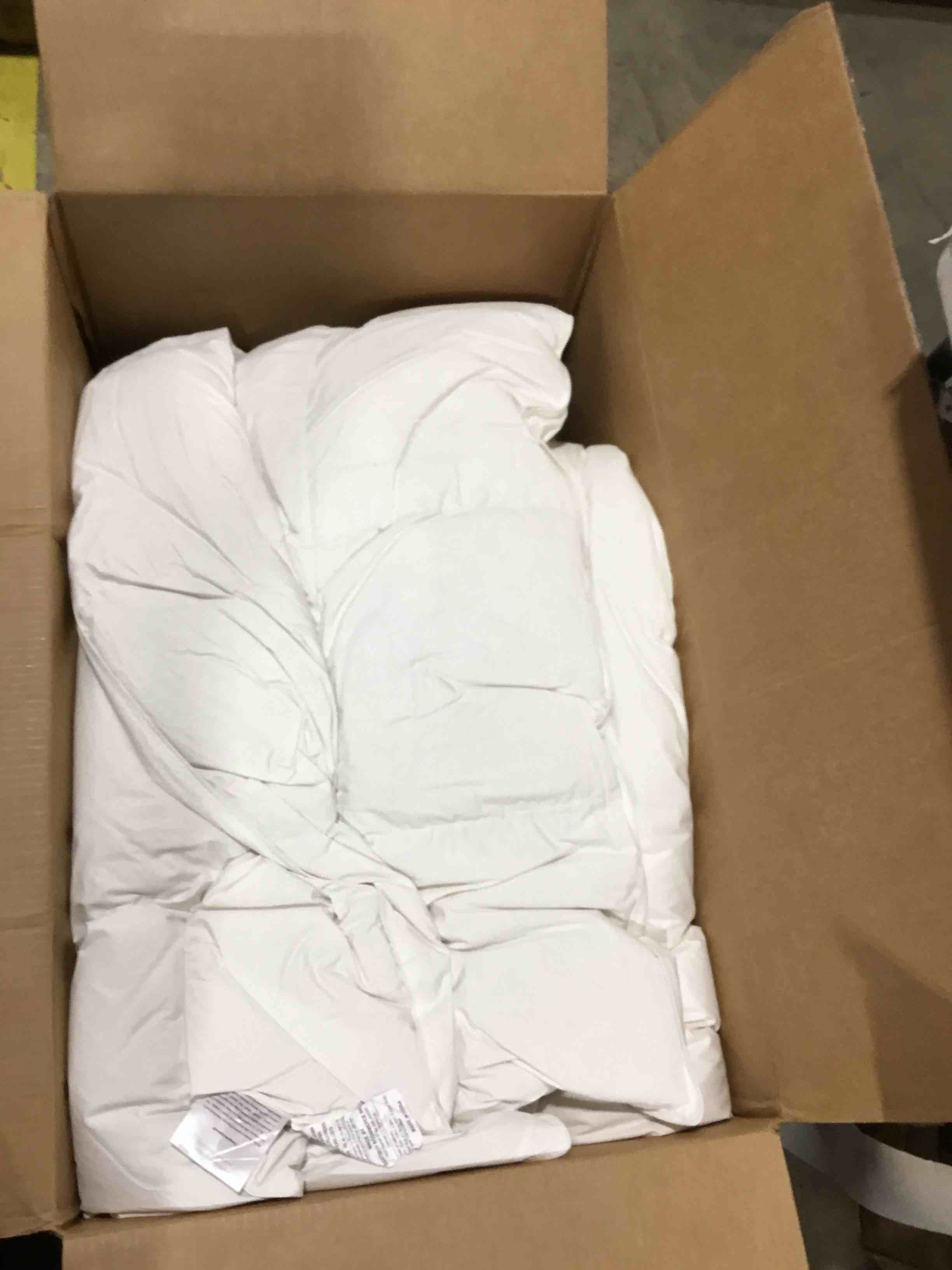 https://s3.amazonaws.com/lotting-images-prod/bidfta/PPE0379822_1729252165551.jpeg