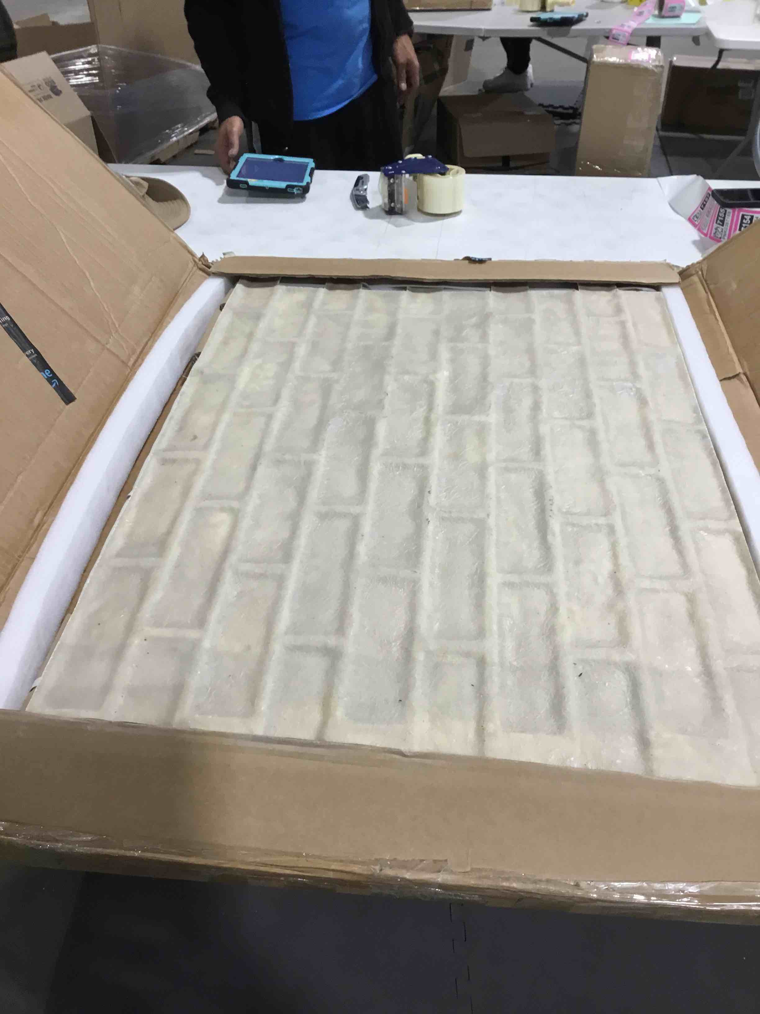https://s3.amazonaws.com/lotting-images-prod/bidfta/PPE0380625_1731339941482.jpeg