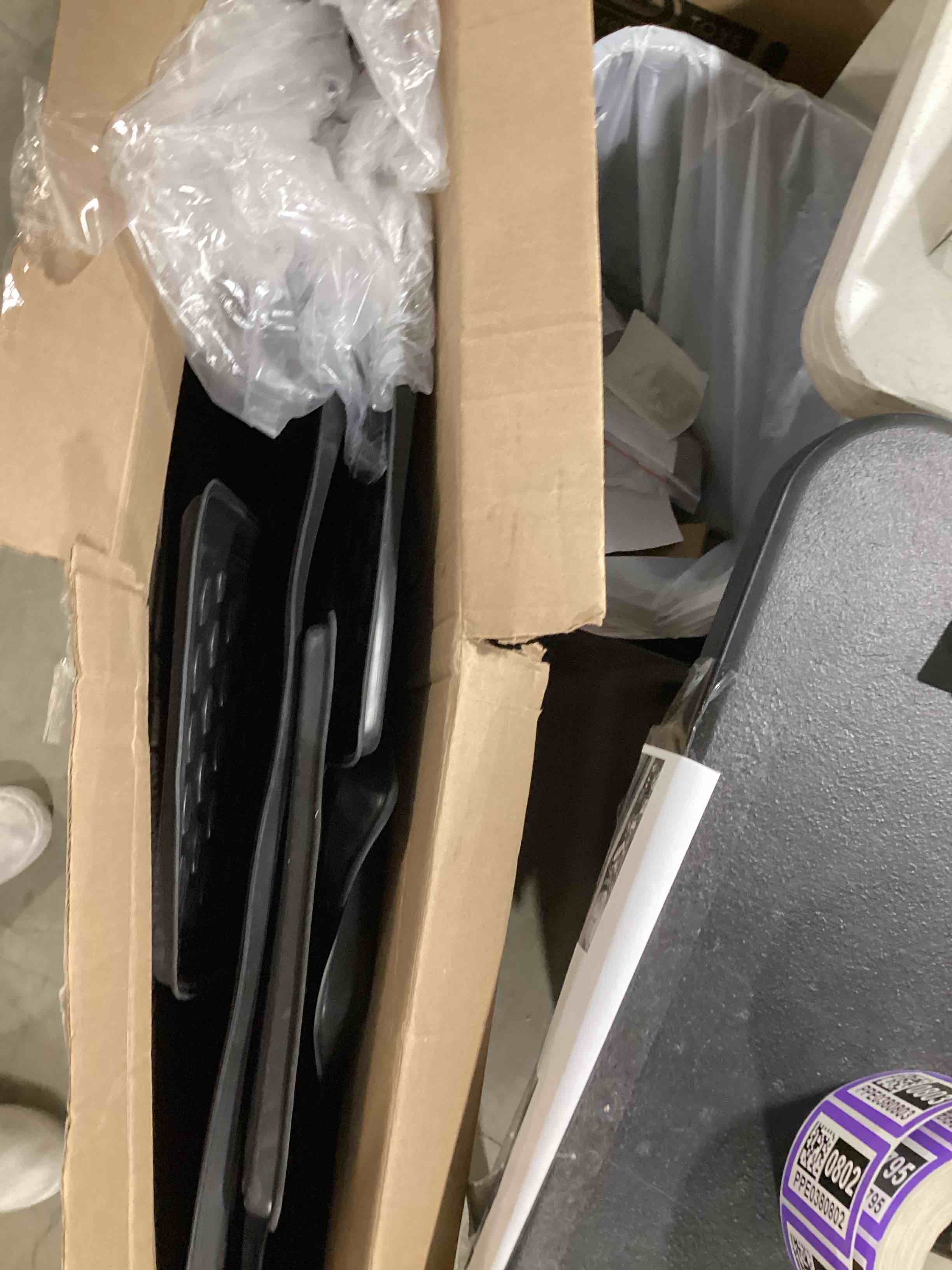https://s3.amazonaws.com/lotting-images-prod/bidfta/PPE0380809_1730900567508.jpeg