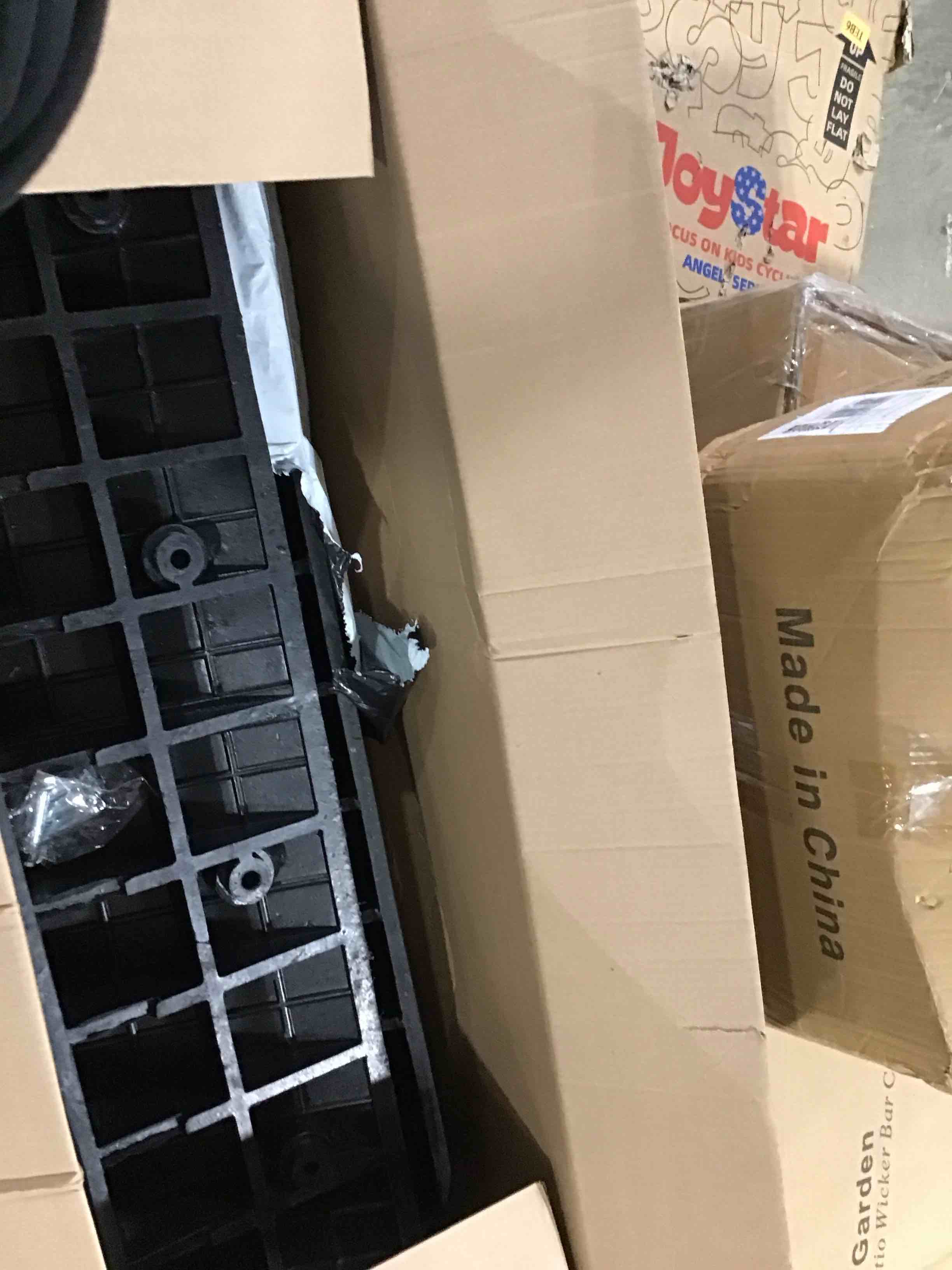 https://s3.amazonaws.com/lotting-images-prod/bidfta/PPE0380892_1730742230123.jpeg