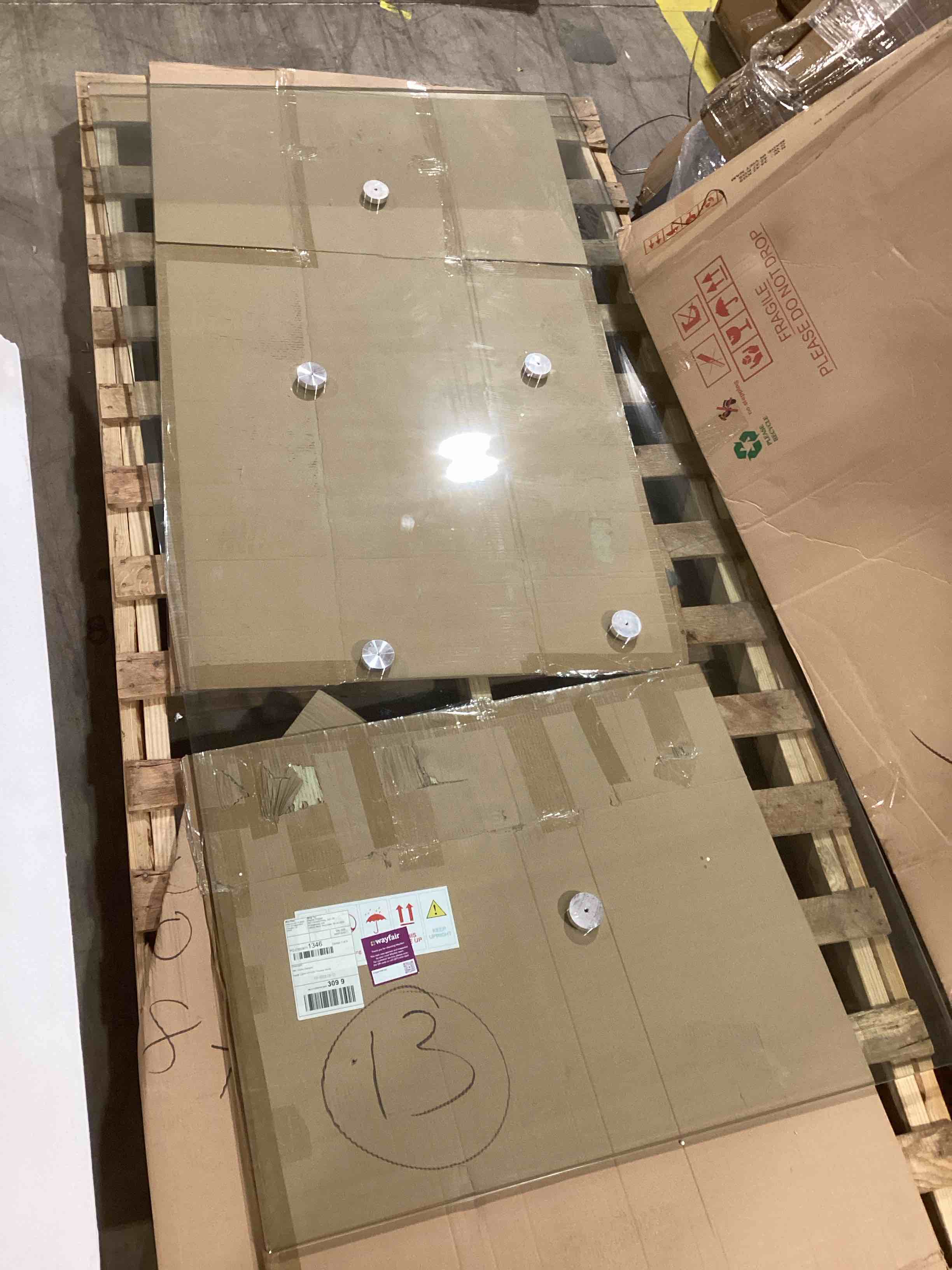 https://s3.amazonaws.com/lotting-images-prod/bidfta/PPE0381865_1729087643233.jpeg