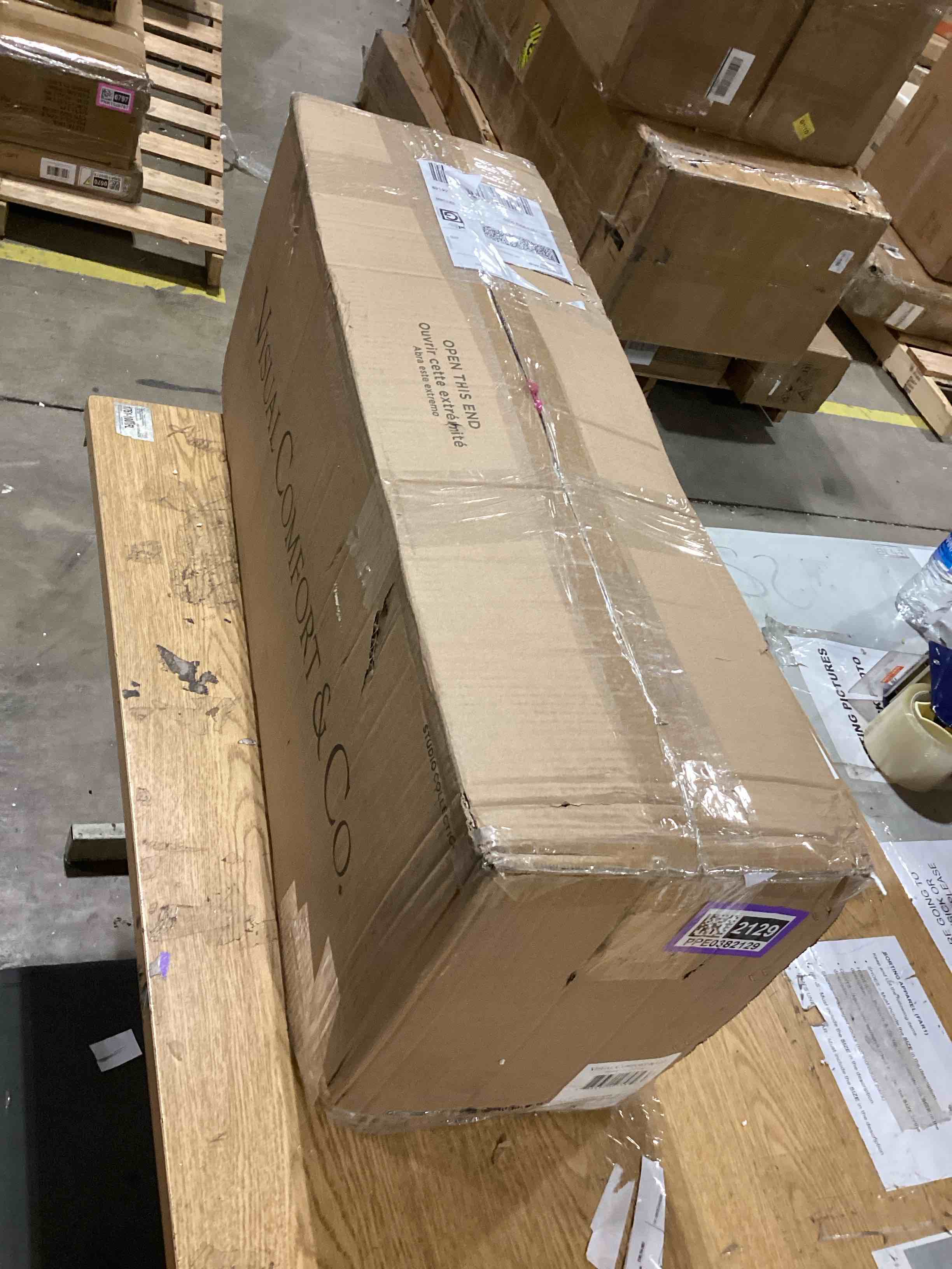 https://s3.amazonaws.com/lotting-images-prod/bidfta/PPE0382129_1738930983676.jpeg