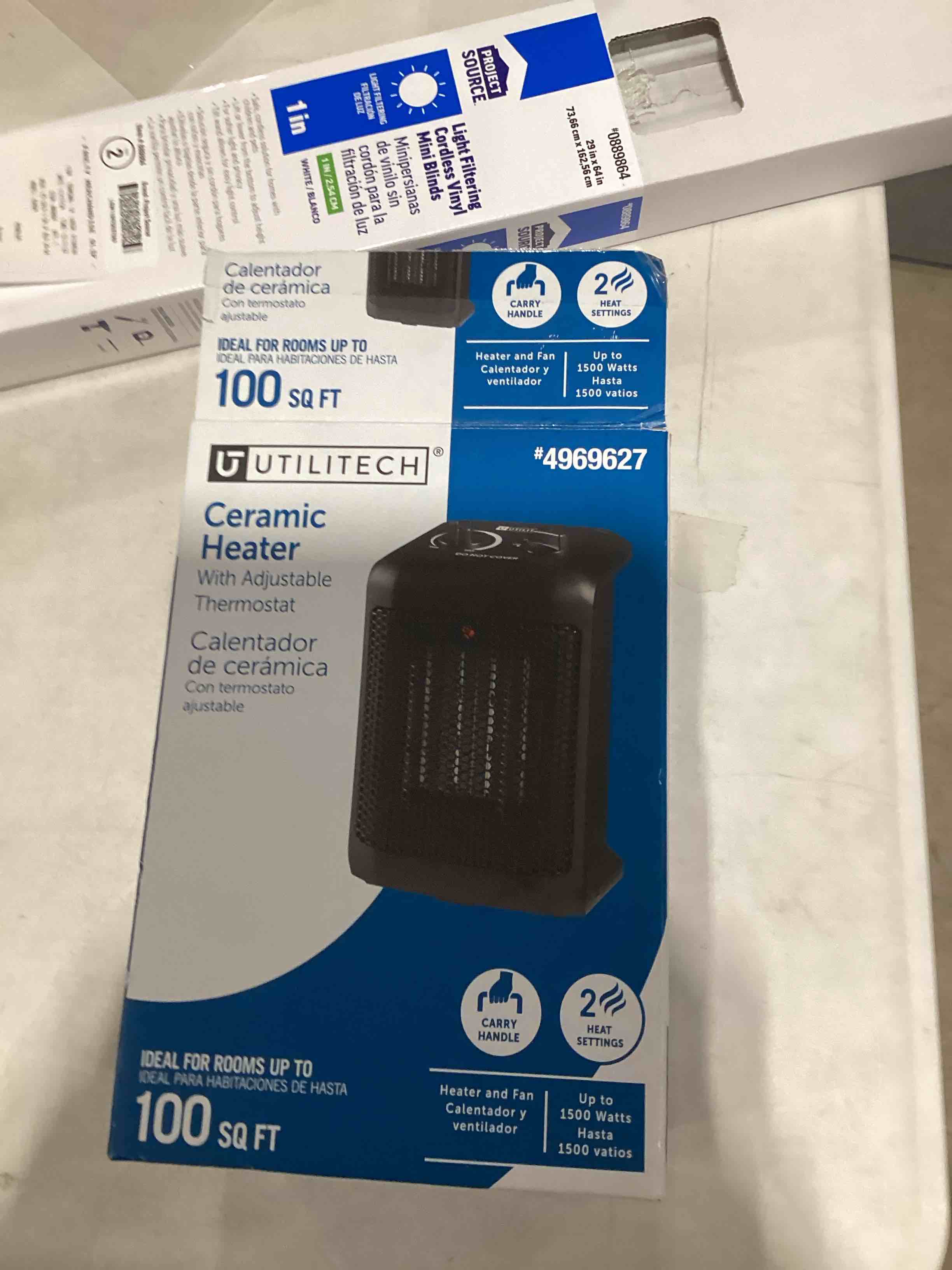 Utilitech Up to 1500-Watt Ceramic Compact Personal Indoor Electric Space Heater with 