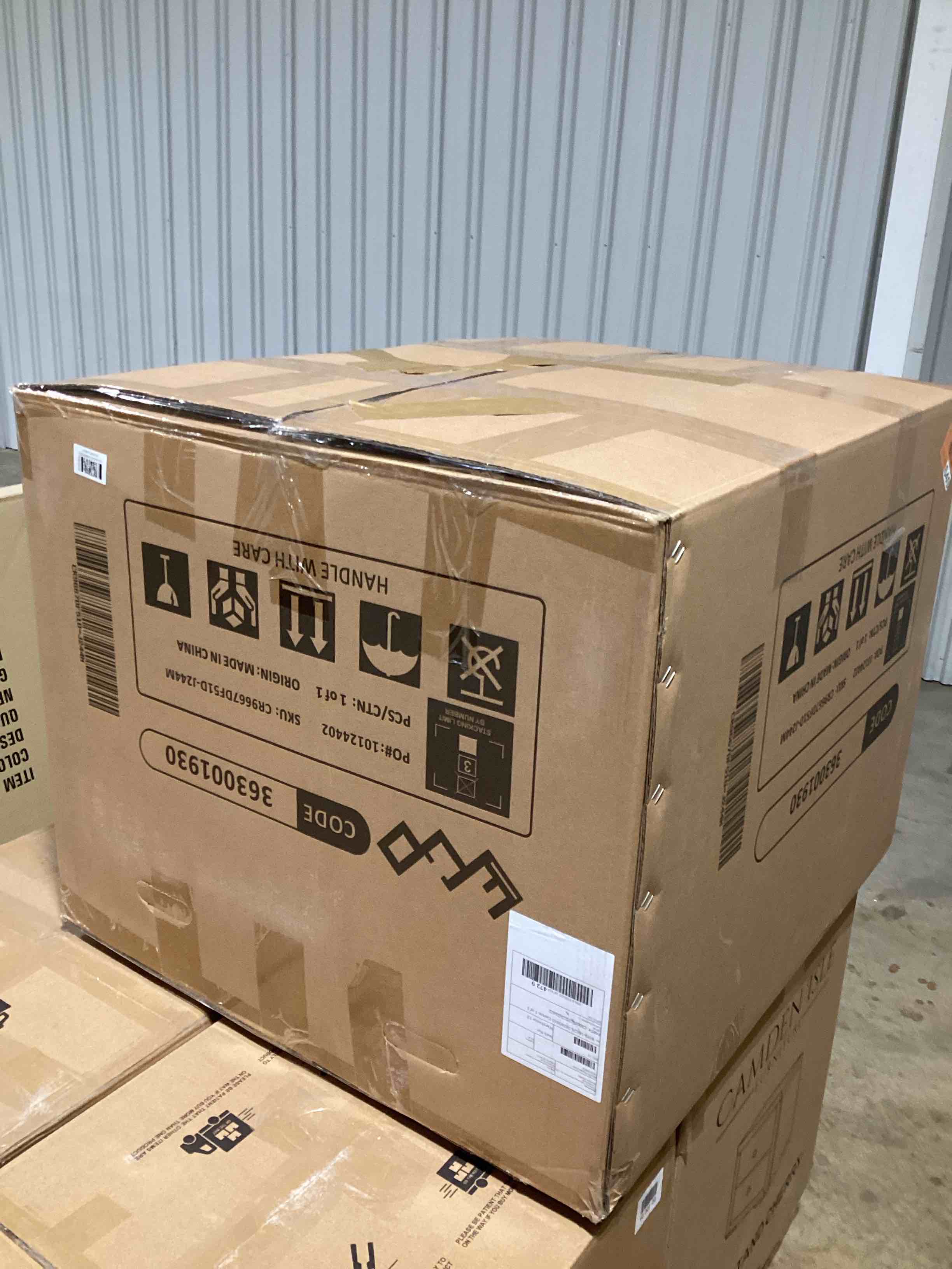 https://s3.amazonaws.com/lotting-images-prod/bidfta/PPE0384368_1732207866597.jpeg