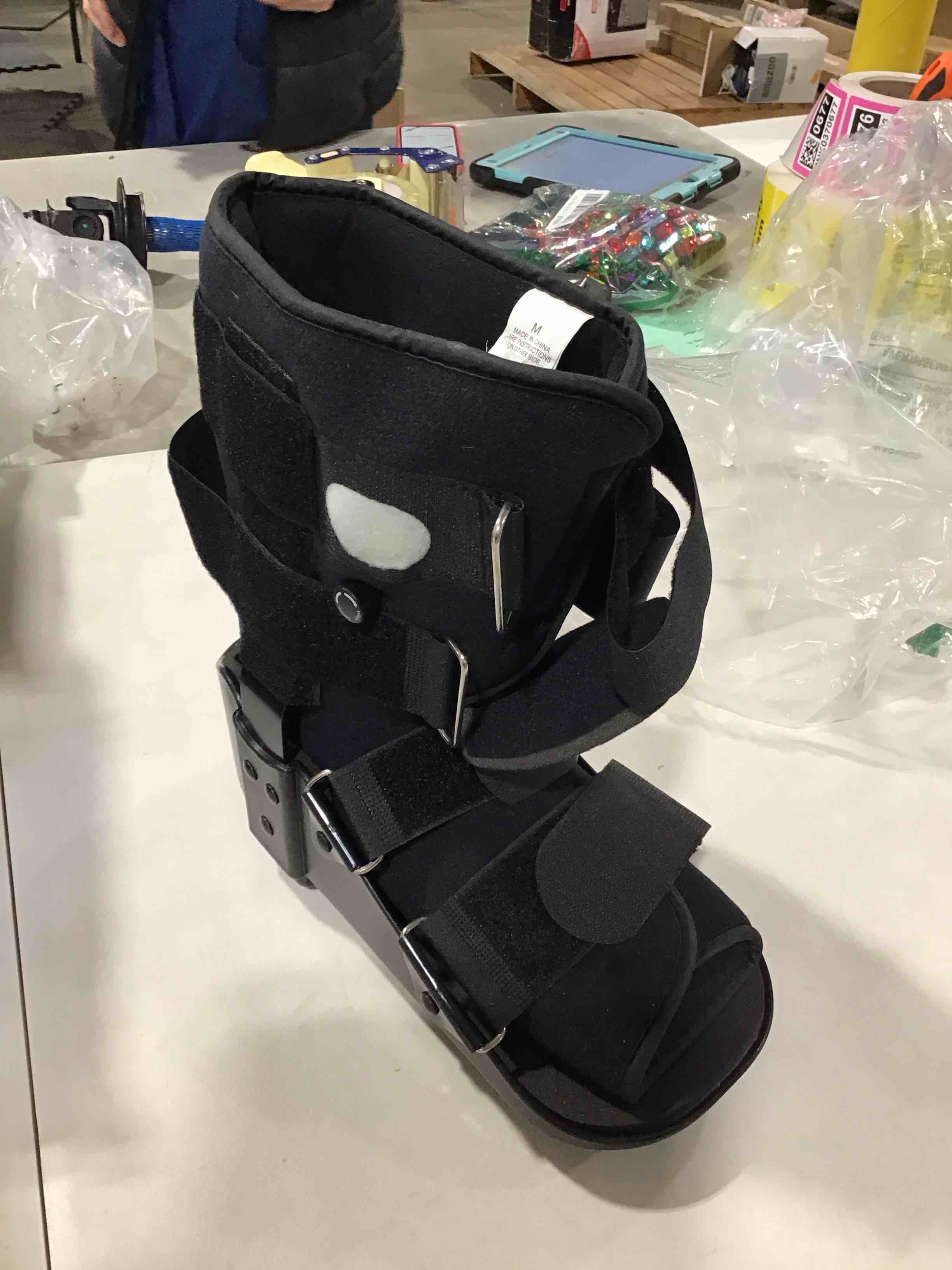 https://s3.amazonaws.com/lotting-images-prod/bidfta/PPE0385012_1731440142980.jpeg