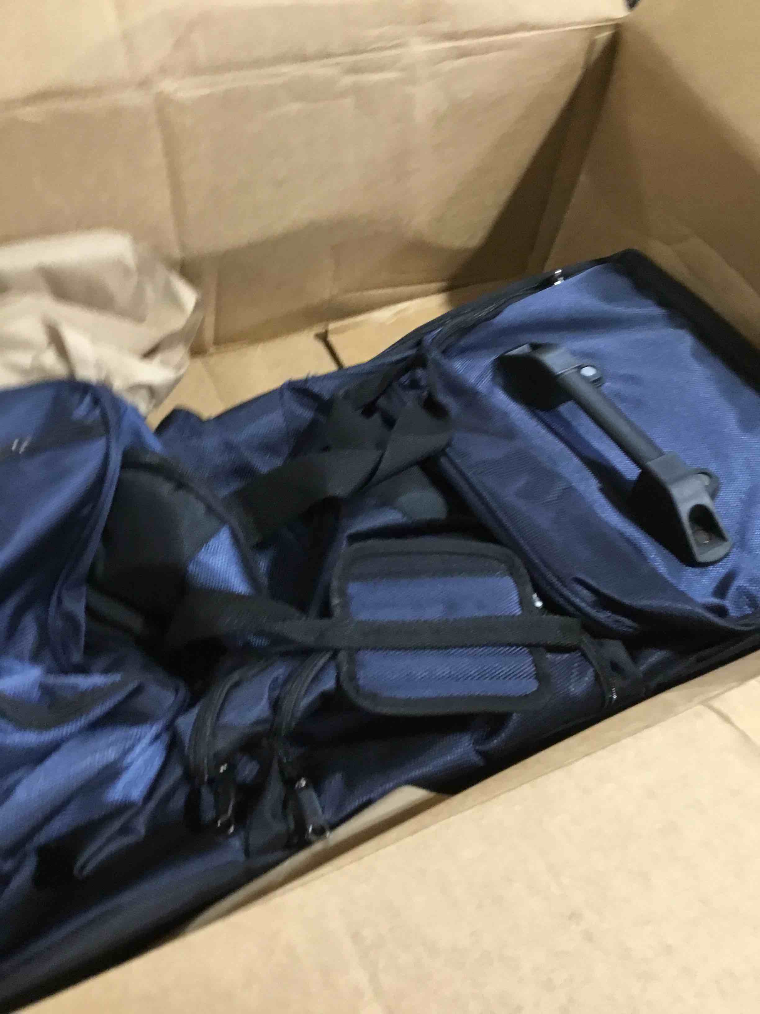 https://s3.amazonaws.com/lotting-images-prod/bidfta/PPE0385891_1728591214560.jpeg
