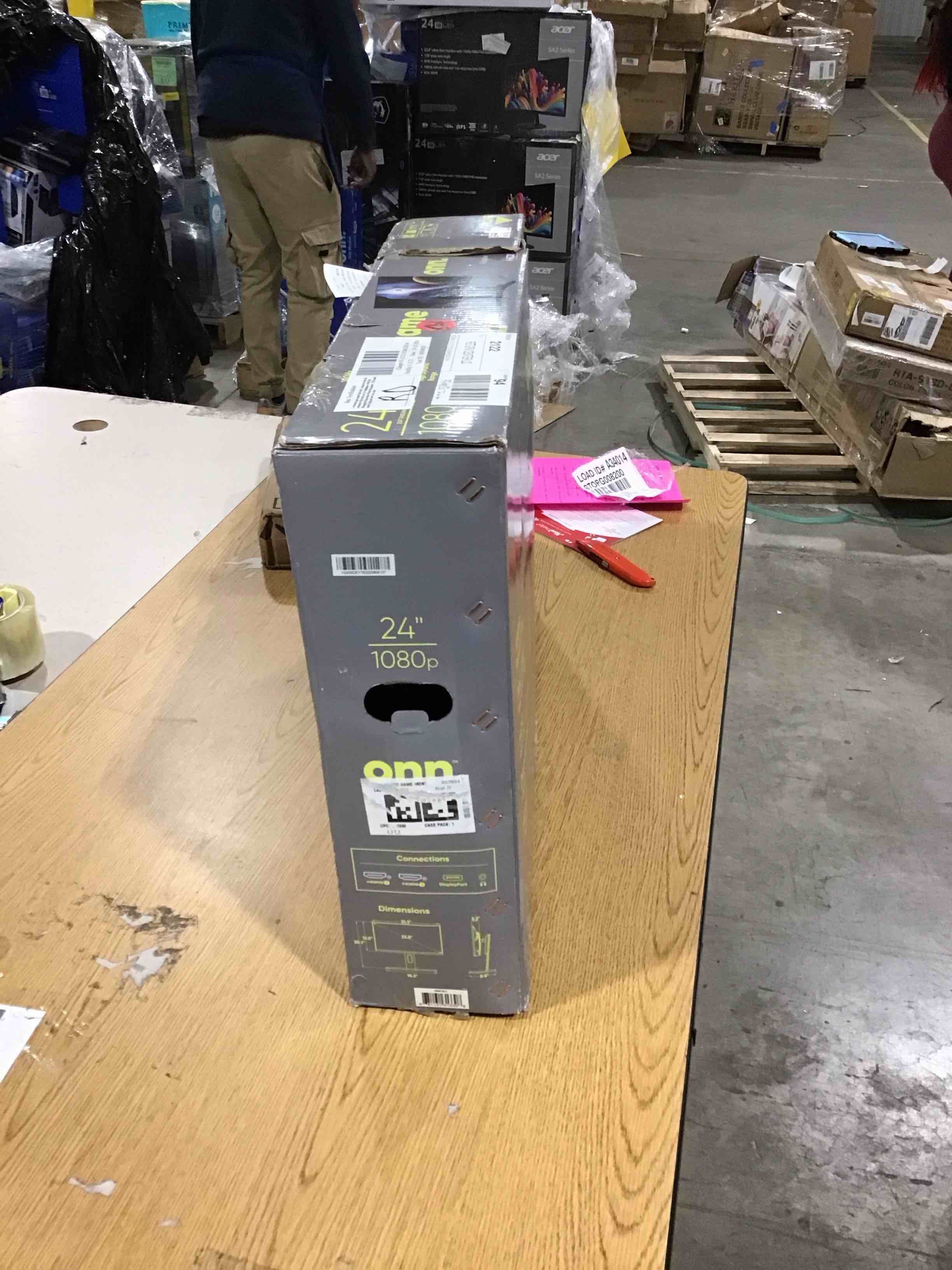 https://s3.amazonaws.com/lotting-images-prod/bidfta/PPE0386313_1732544057326.jpeg