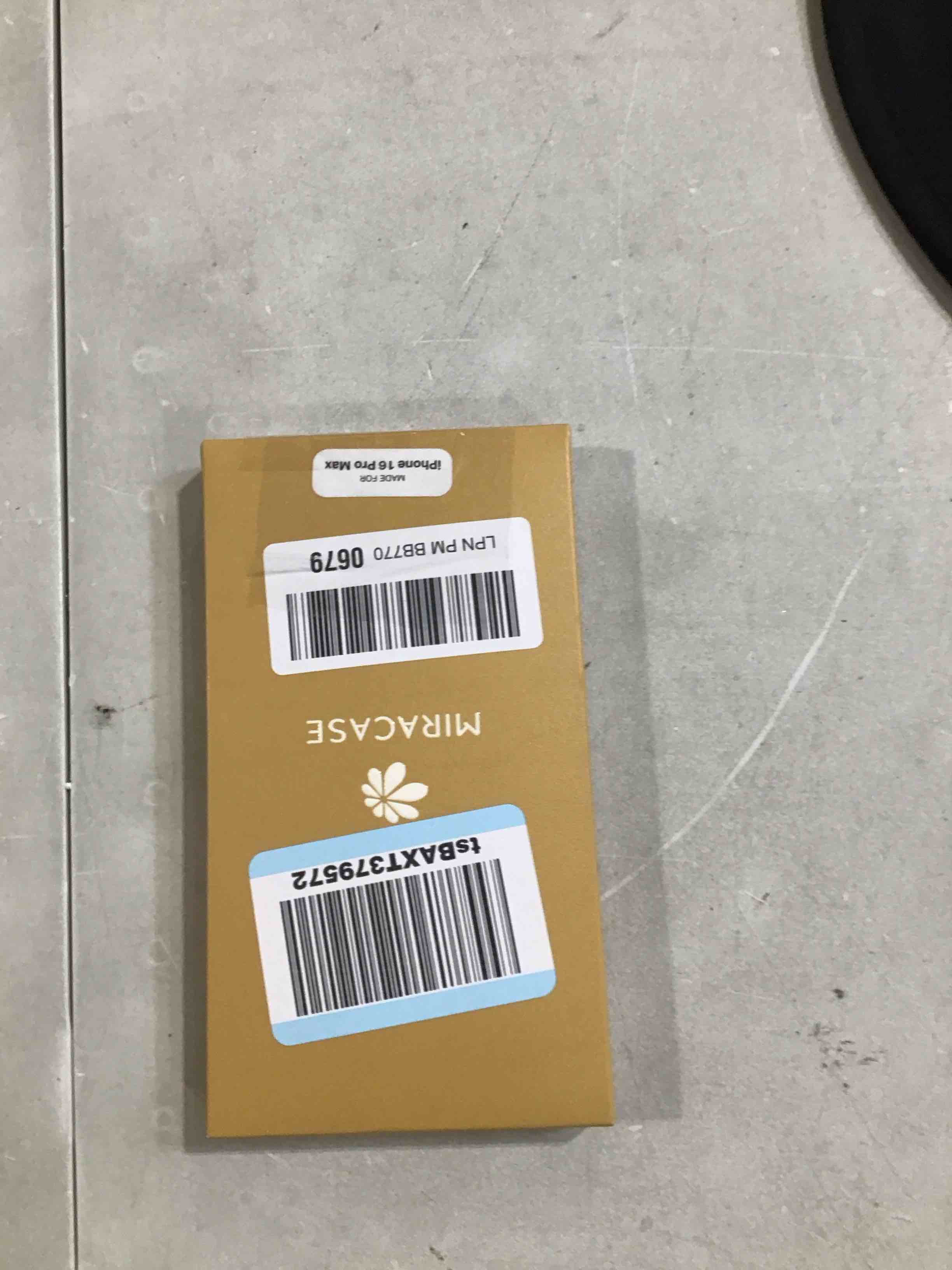 https://s3.amazonaws.com/lotting-images-prod/bidfta/PPE0387168_1730835114633.jpeg