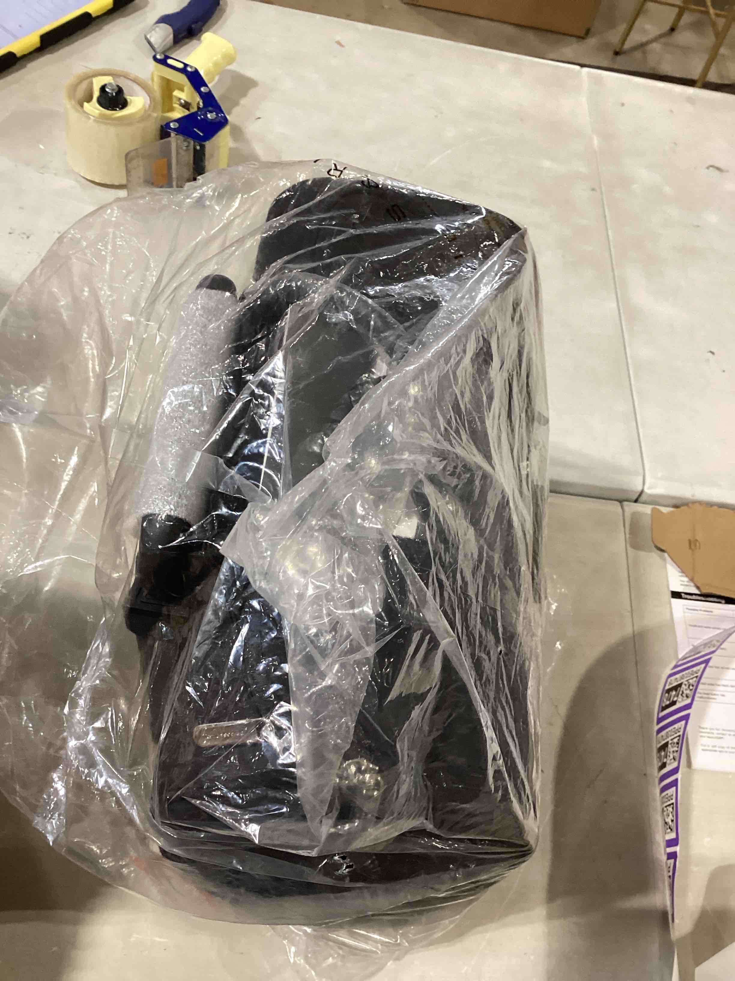 https://s3.amazonaws.com/lotting-images-prod/bidfta/PPE0387481_1730313439279.jpeg