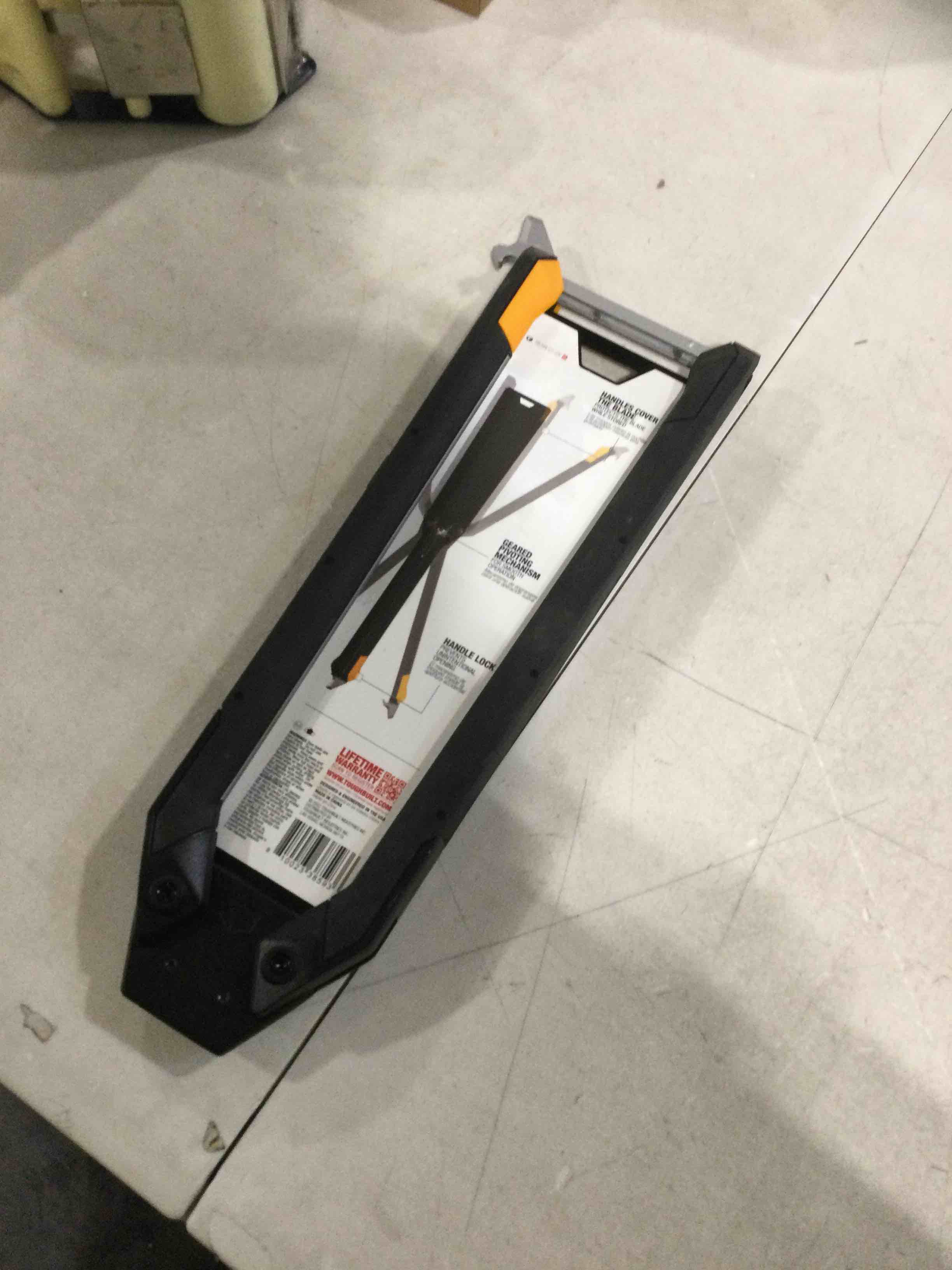 https://s3.amazonaws.com/lotting-images-prod/bidfta/PPE0388767_1734024884876.jpeg